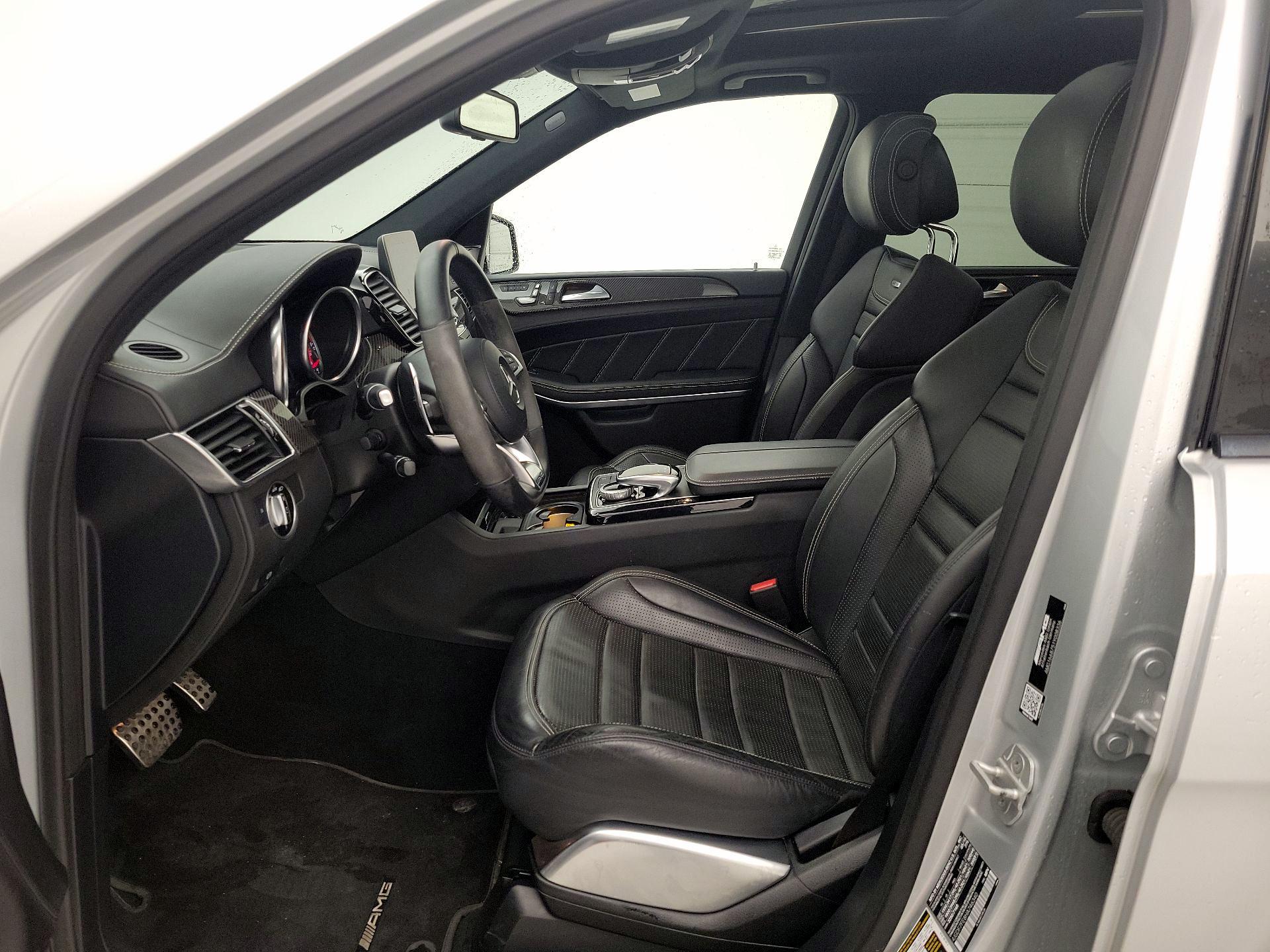 Thumbnail: 2017 Mercedes-Benz GL-Class - 11