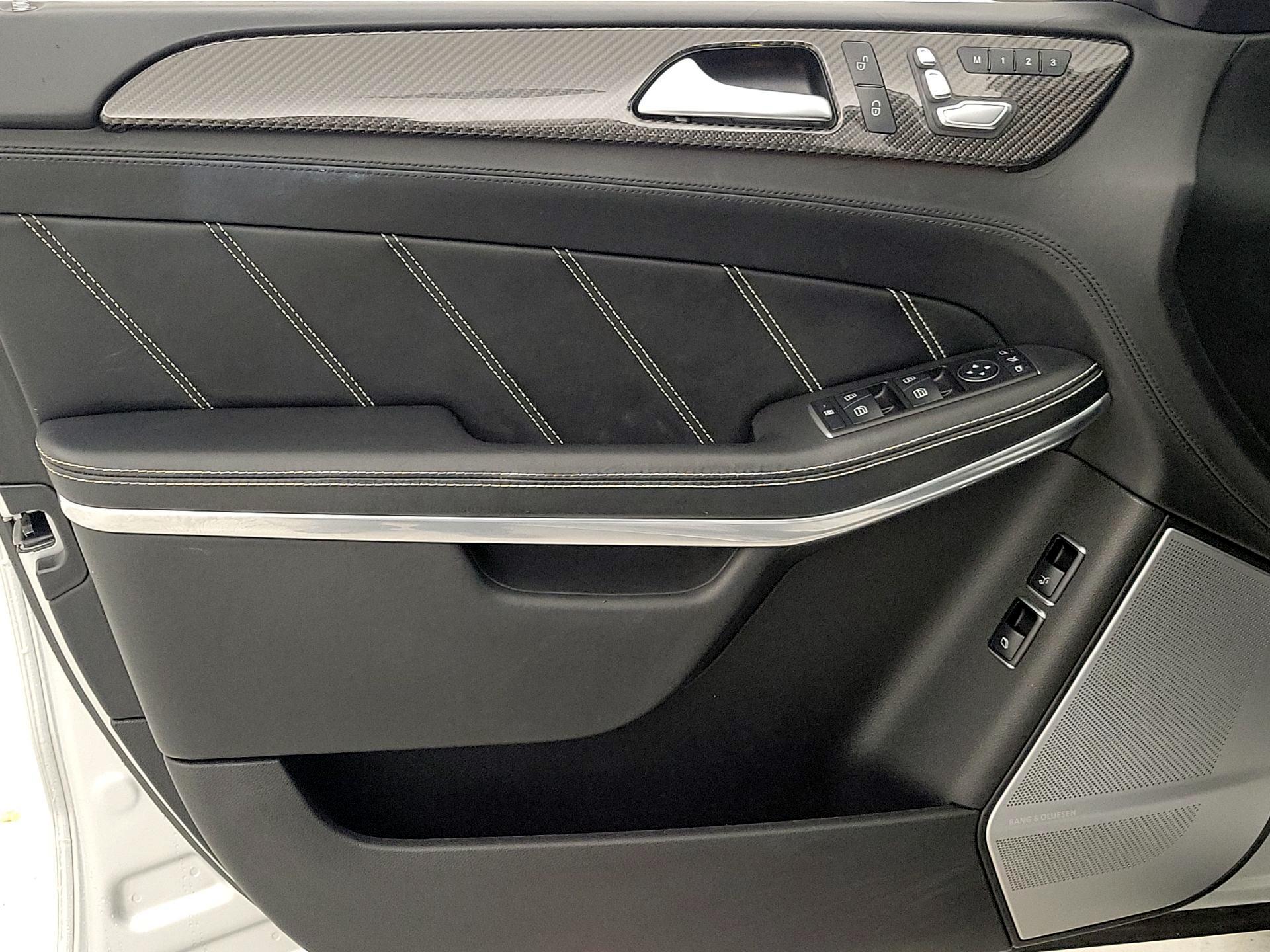 Thumbnail: 2017 Mercedes-Benz GL-Class - 12