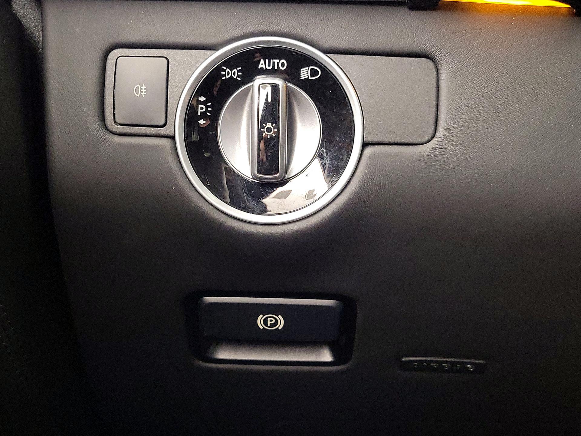 Thumbnail: 2017 Mercedes-Benz GL-Class - 13