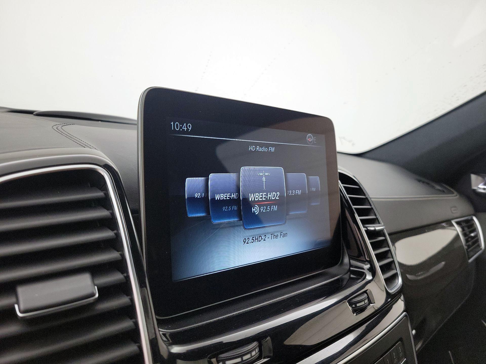 Thumbnail: 2017 Mercedes-Benz GL-Class - 16