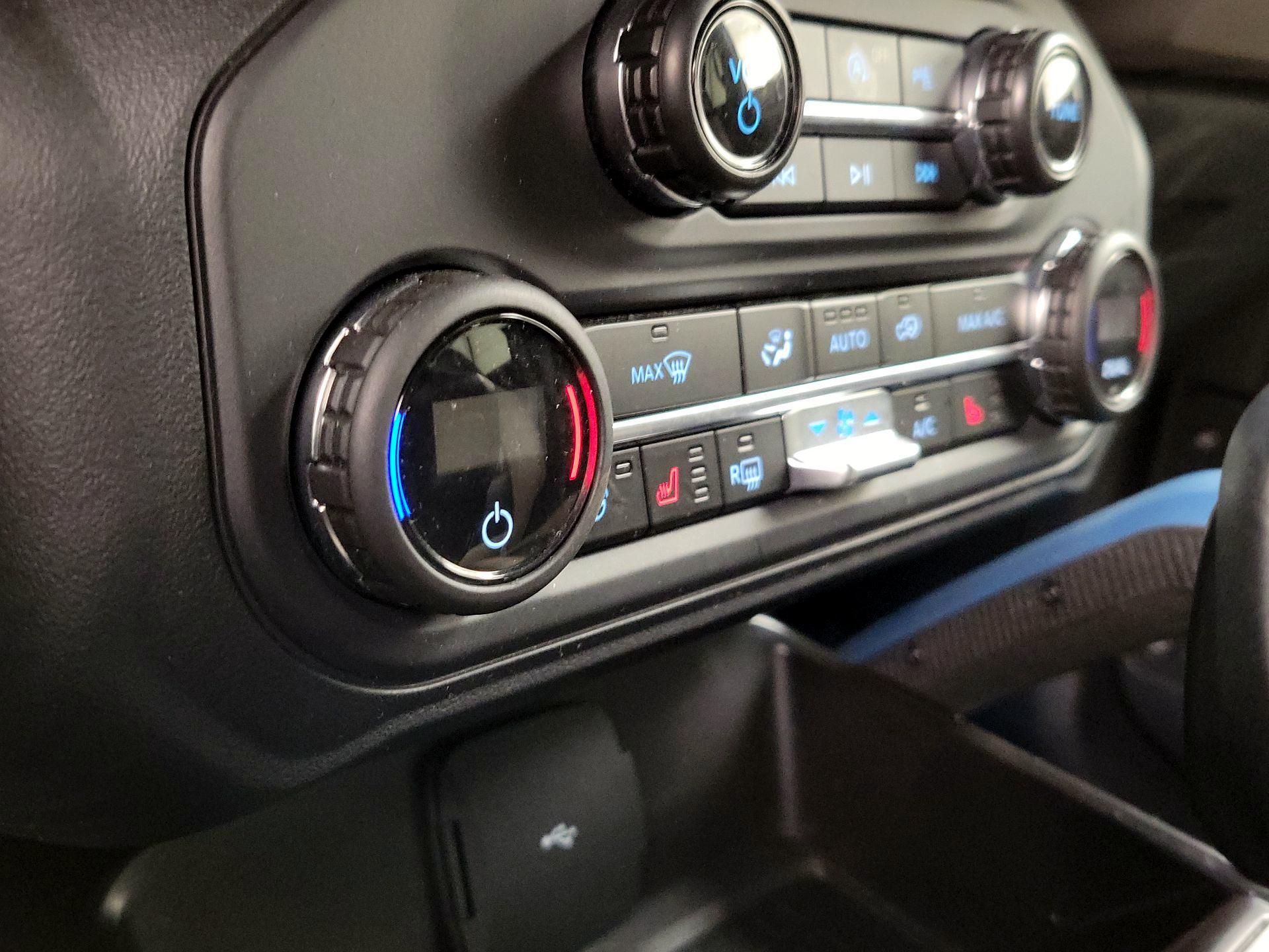 Thumbnail: 2024 Ford Bronco - 17