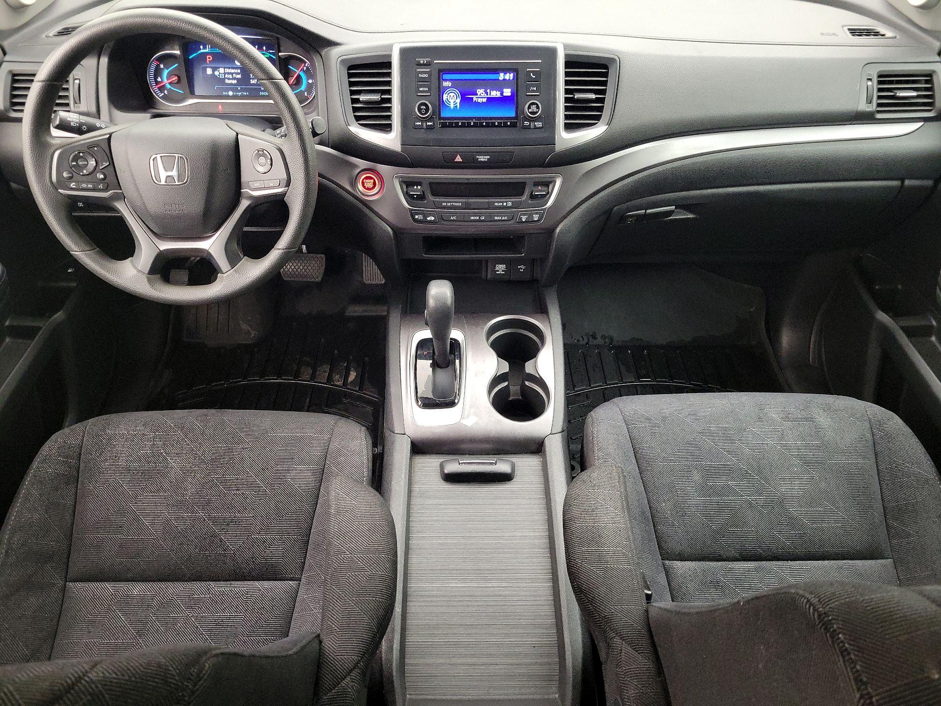 Thumbnail: 2019 Honda Pilot - 9