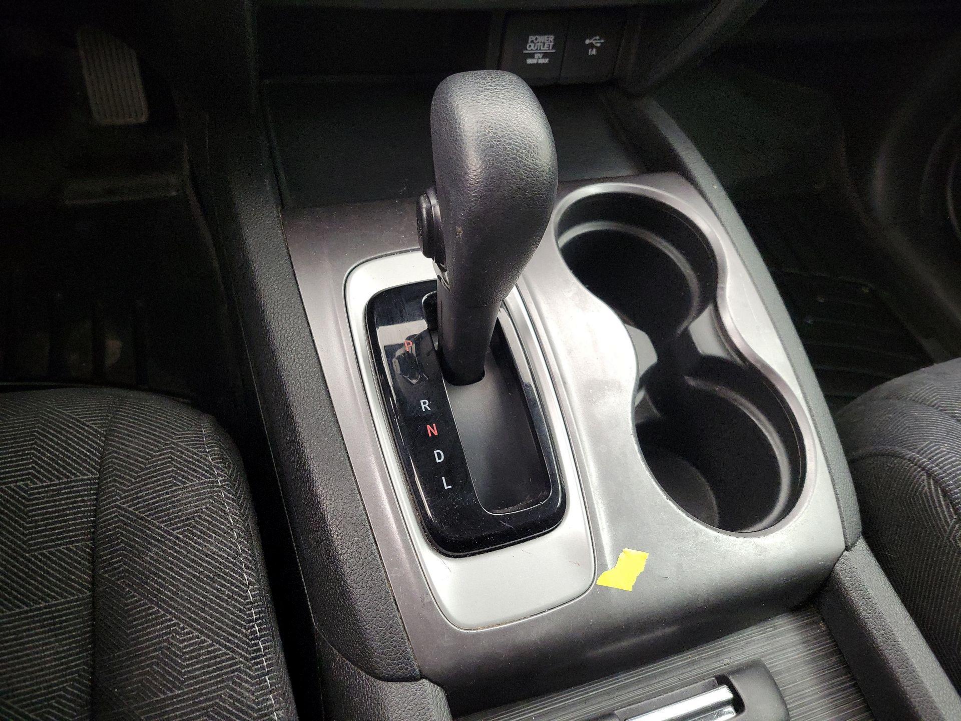 Thumbnail: 2019 Honda Pilot - 17