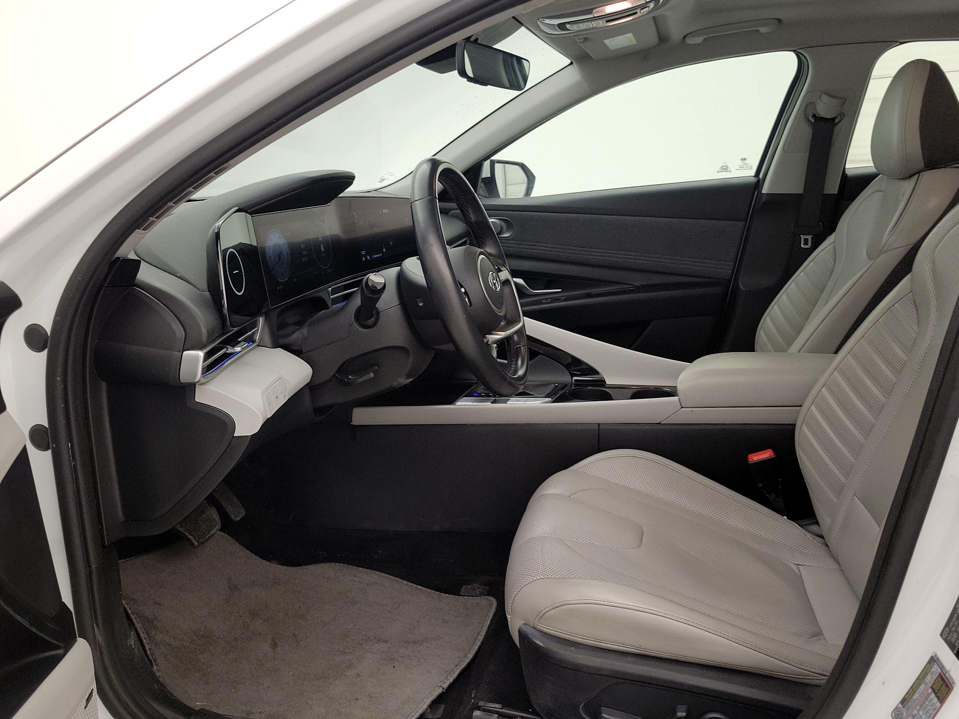 Thumbnail: 2021 Hyundai Elantra - 11