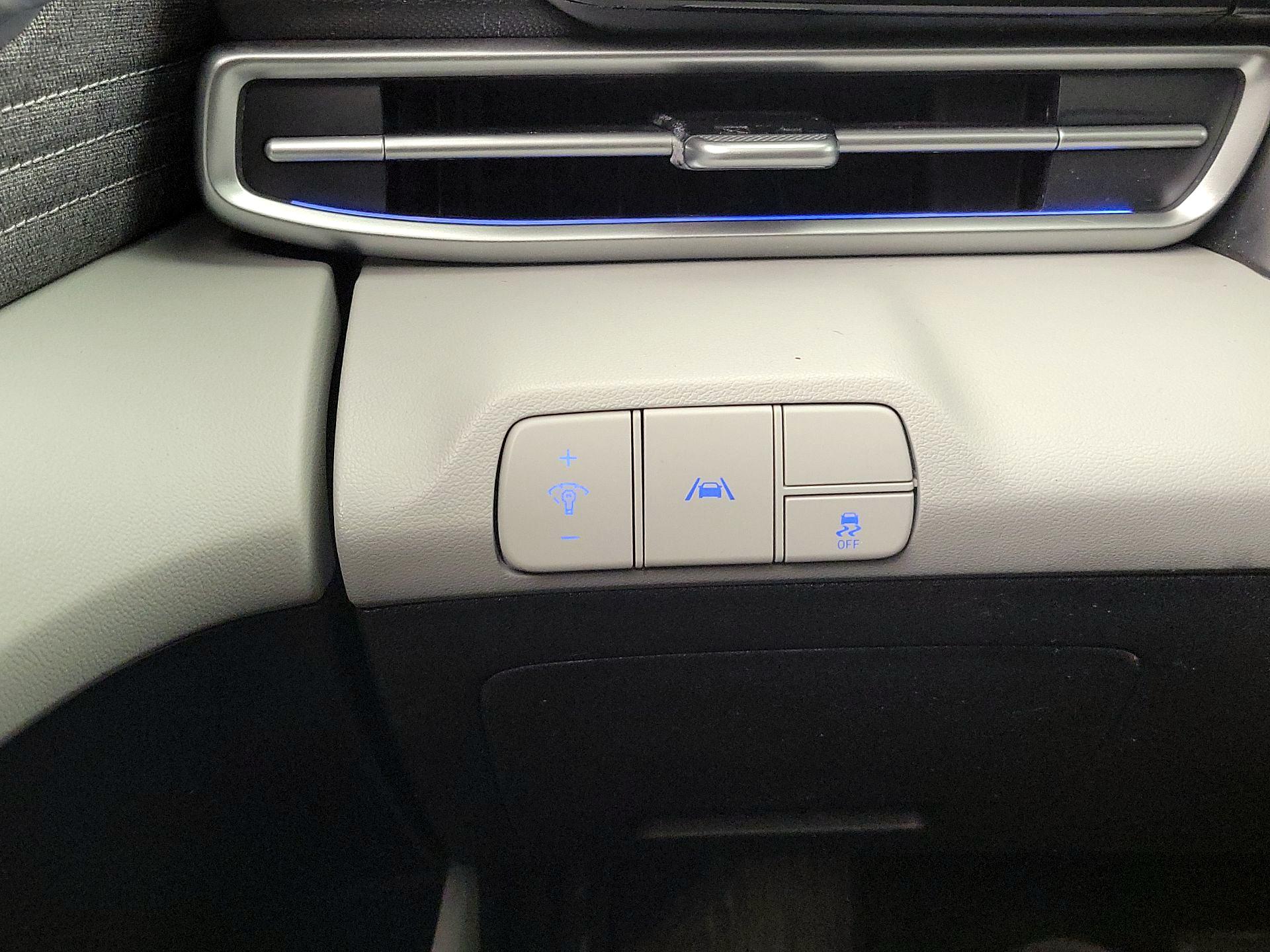 Thumbnail: 2021 Hyundai Elantra - 13