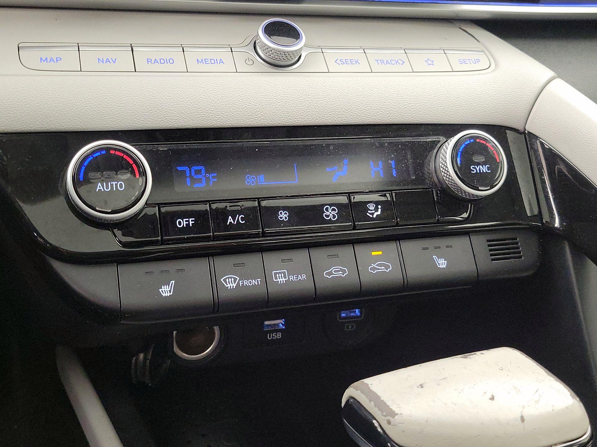 Thumbnail: 2021 Hyundai Elantra - 17