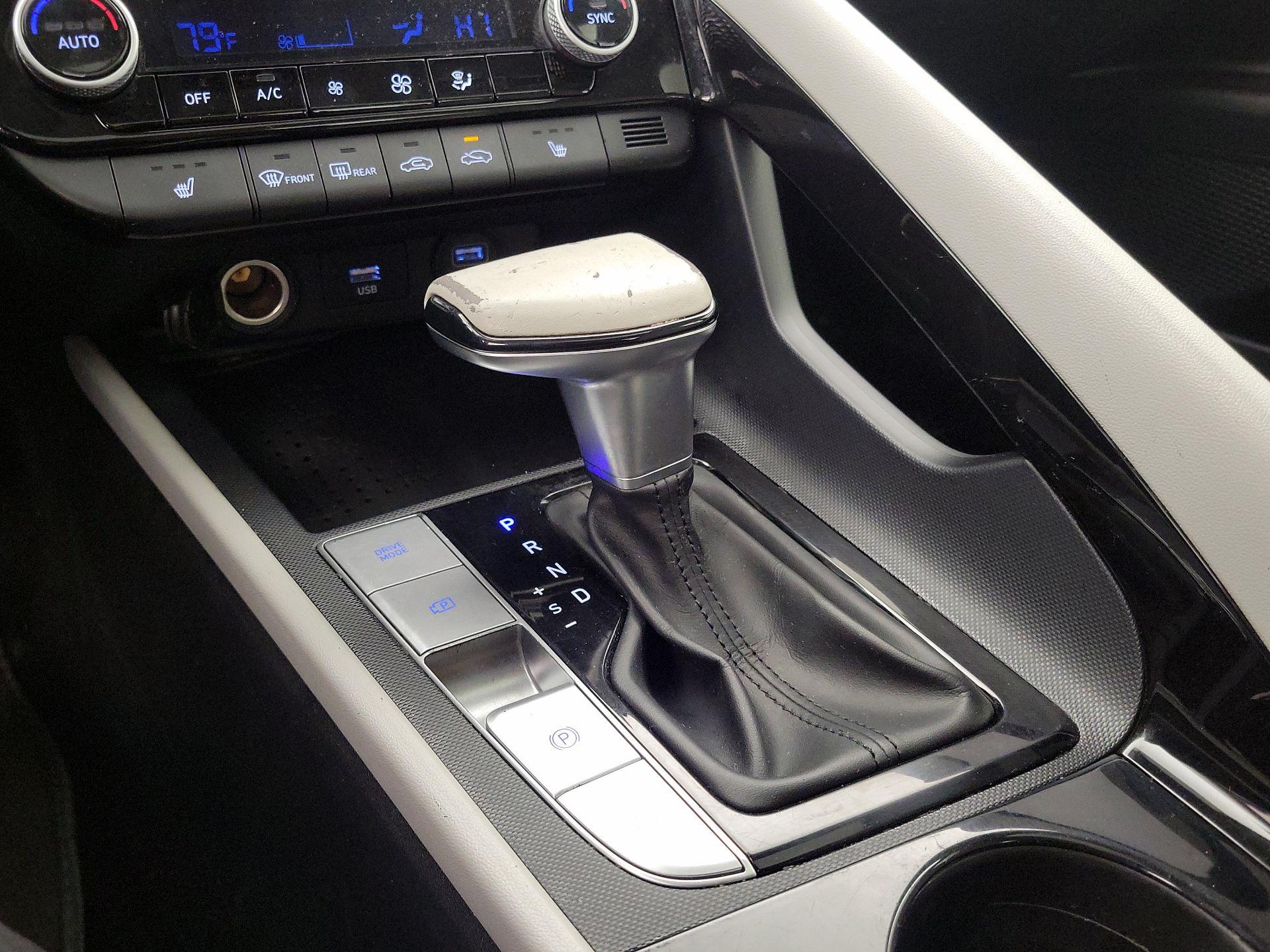 Thumbnail: 2021 Hyundai Elantra - 18