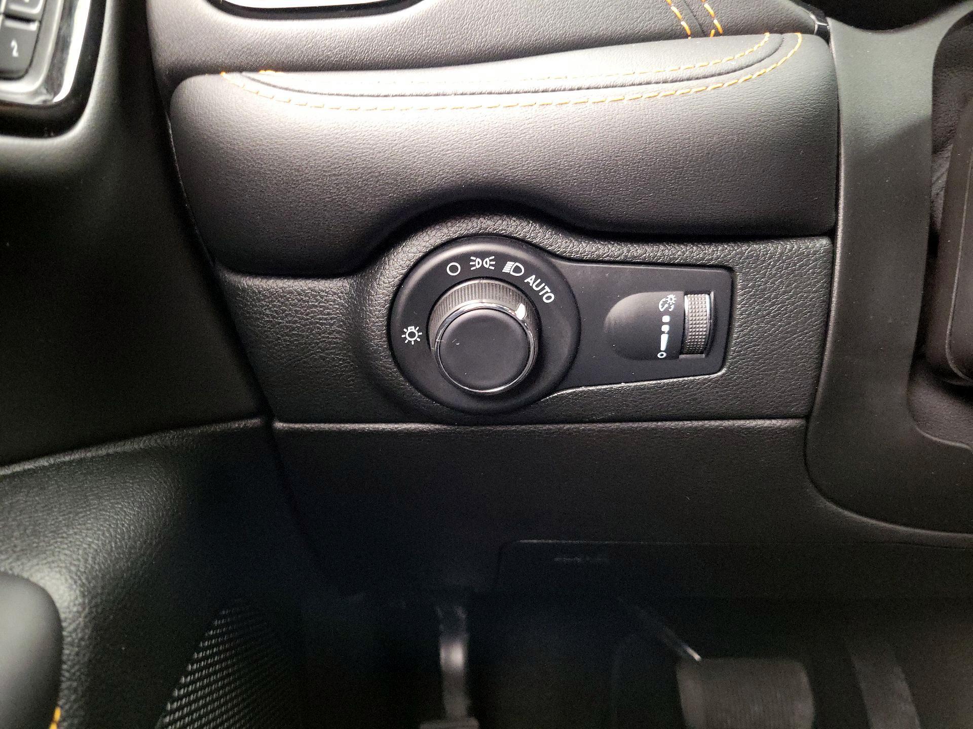 Thumbnail: 2023 Dodge Durango - 13