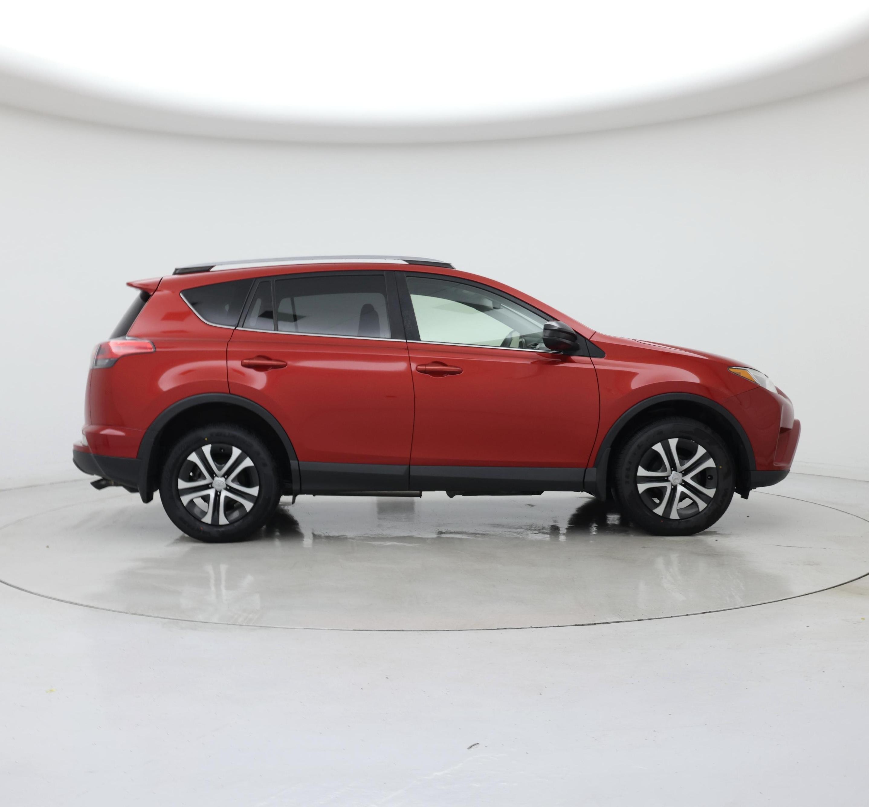 Thumbnail: 2017 Toyota RAV4 - 7