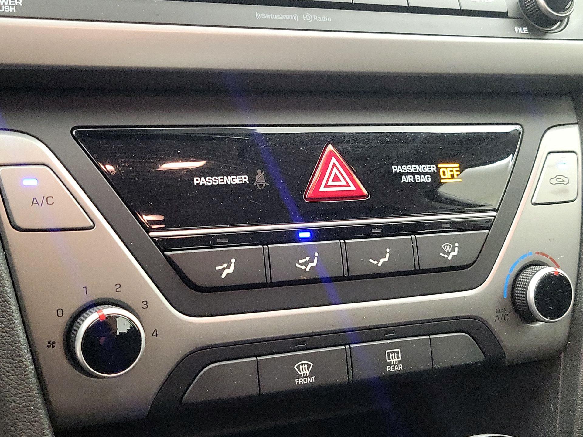 Thumbnail: 2018 Hyundai Elantra - 16