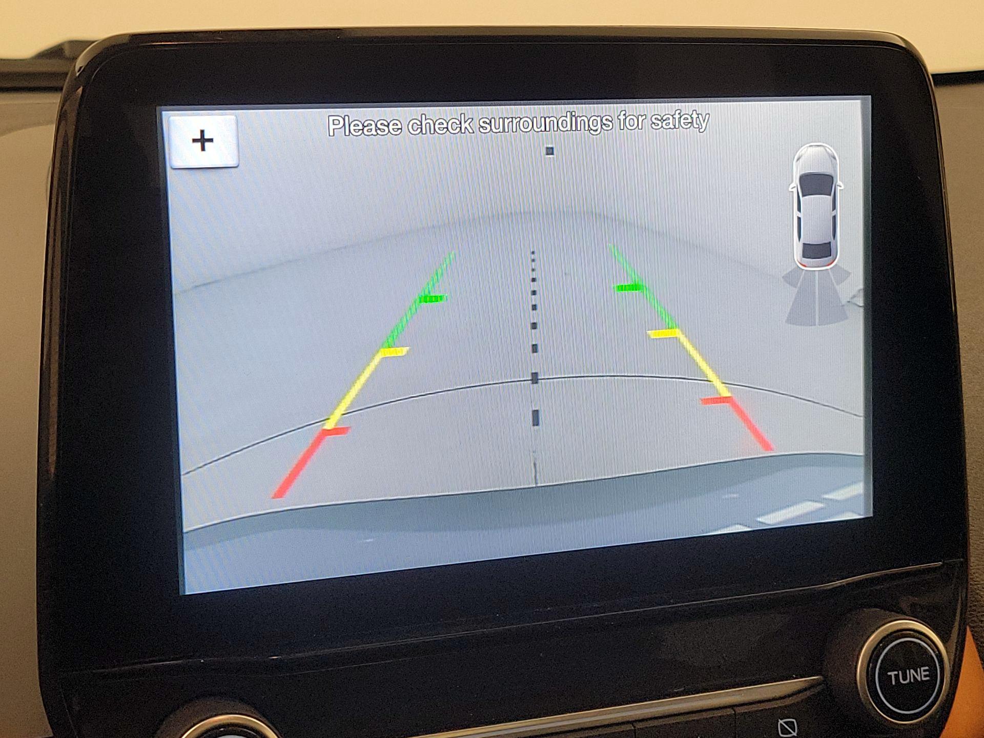 Thumbnail: 2018 Ford EcoSport - 15