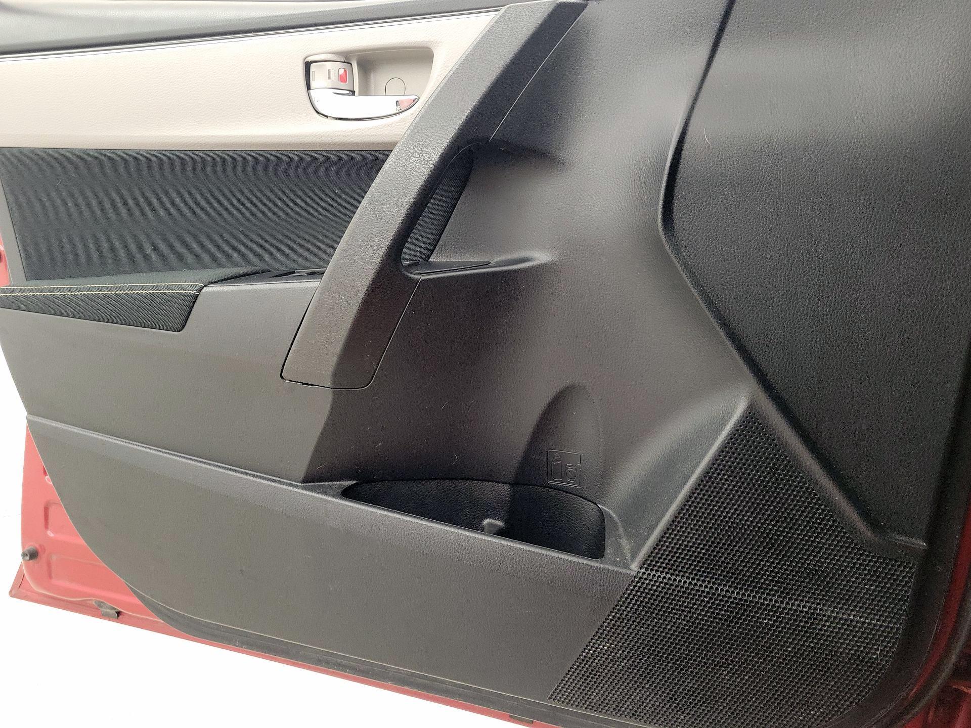 Thumbnail: 2018 Toyota Corolla - 12