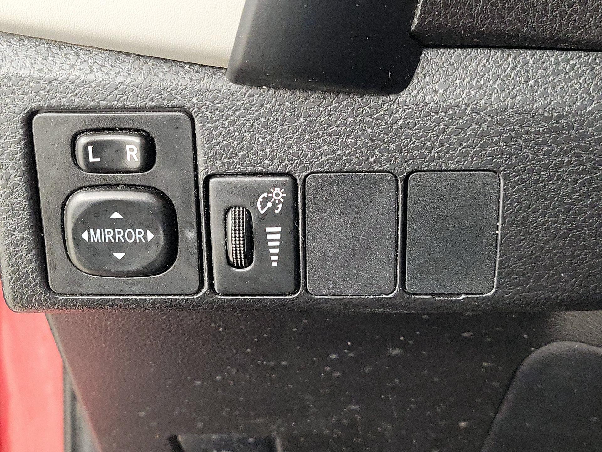 Thumbnail: 2018 Toyota Corolla - 13