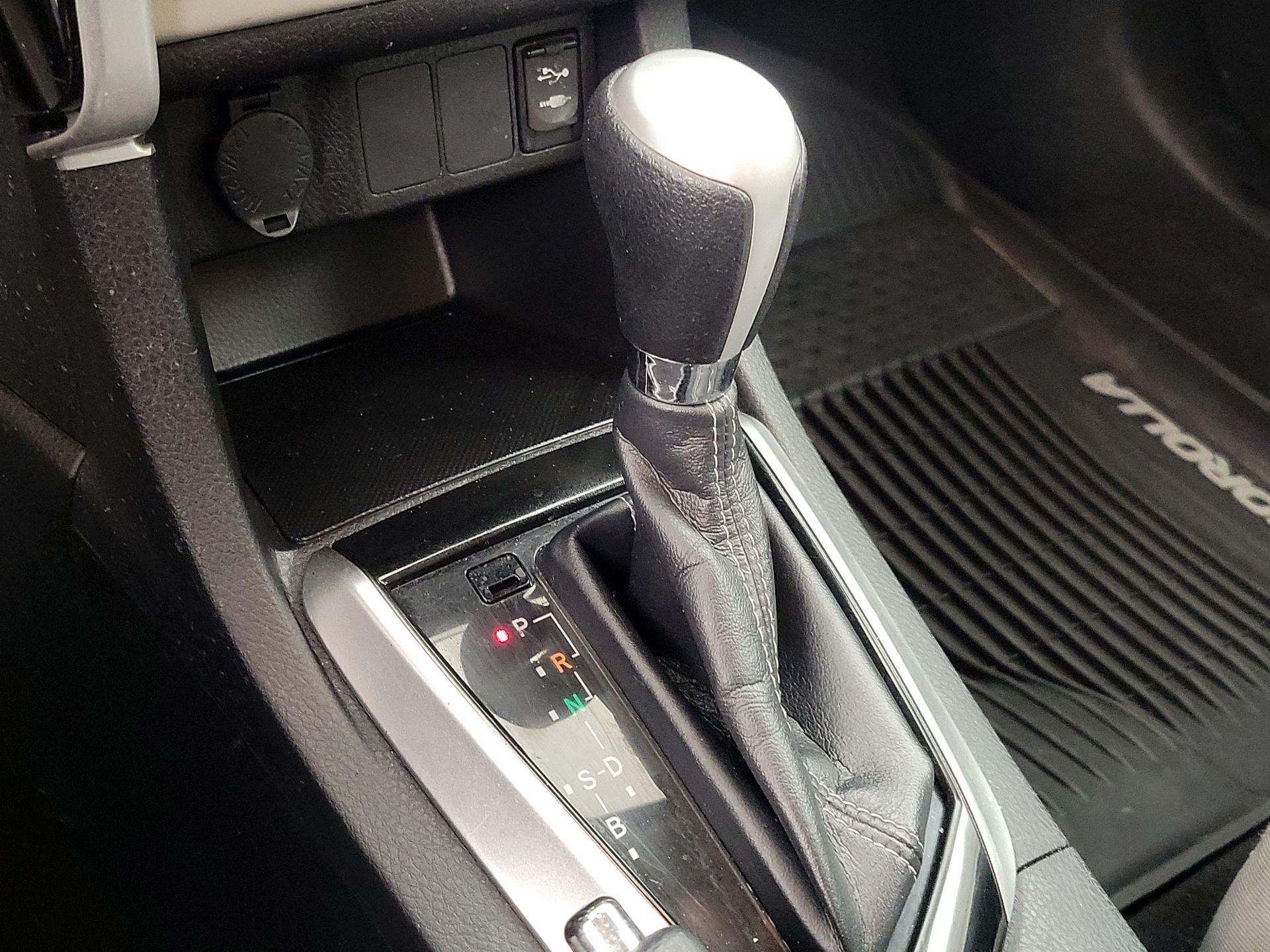 Thumbnail: 2018 Toyota Corolla - 17