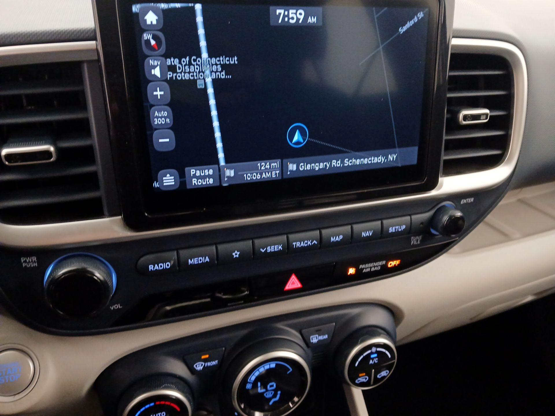 Thumbnail: 2021 Hyundai Venue - 14