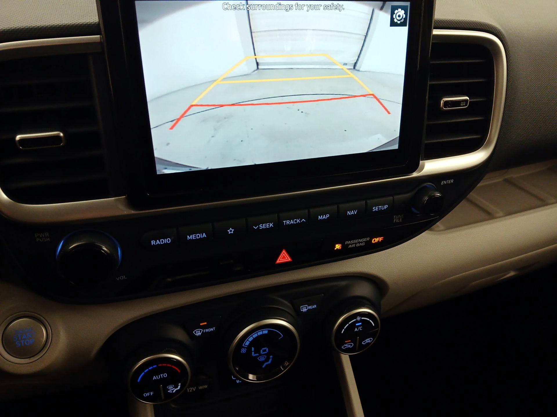 Thumbnail: 2021 Hyundai Venue - 15