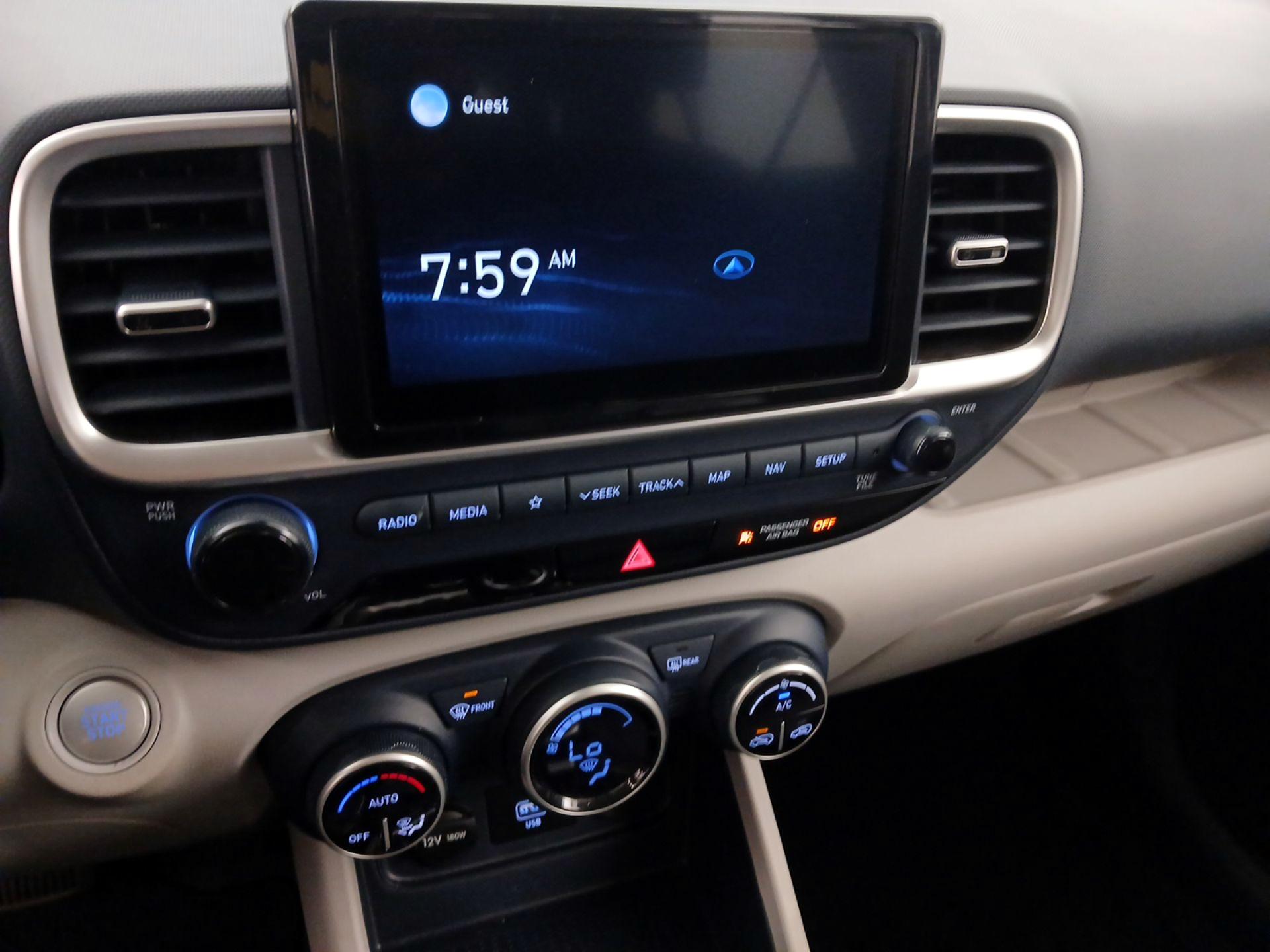 Thumbnail: 2021 Hyundai Venue - 16