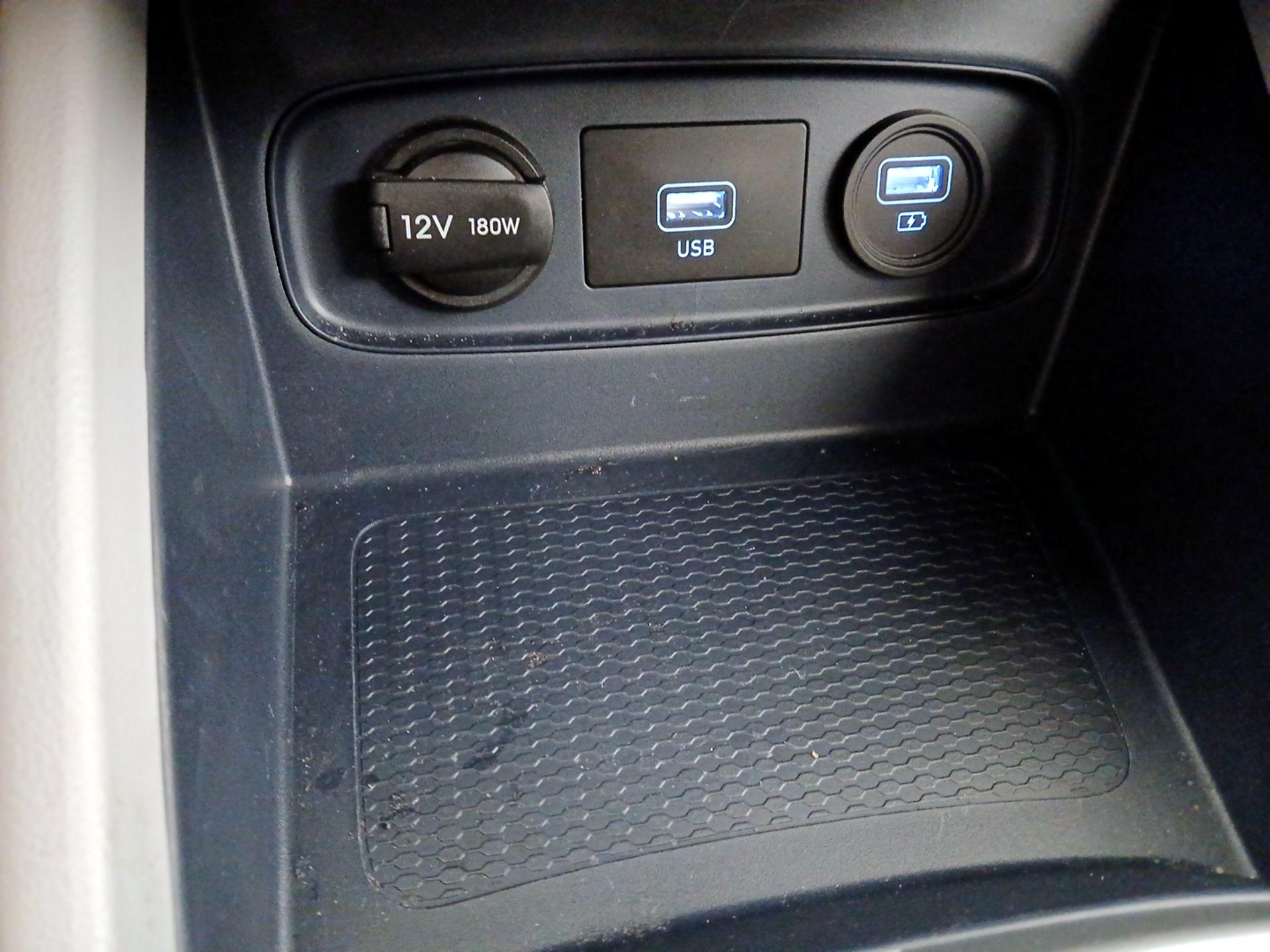 Thumbnail: 2021 Hyundai Venue - 19