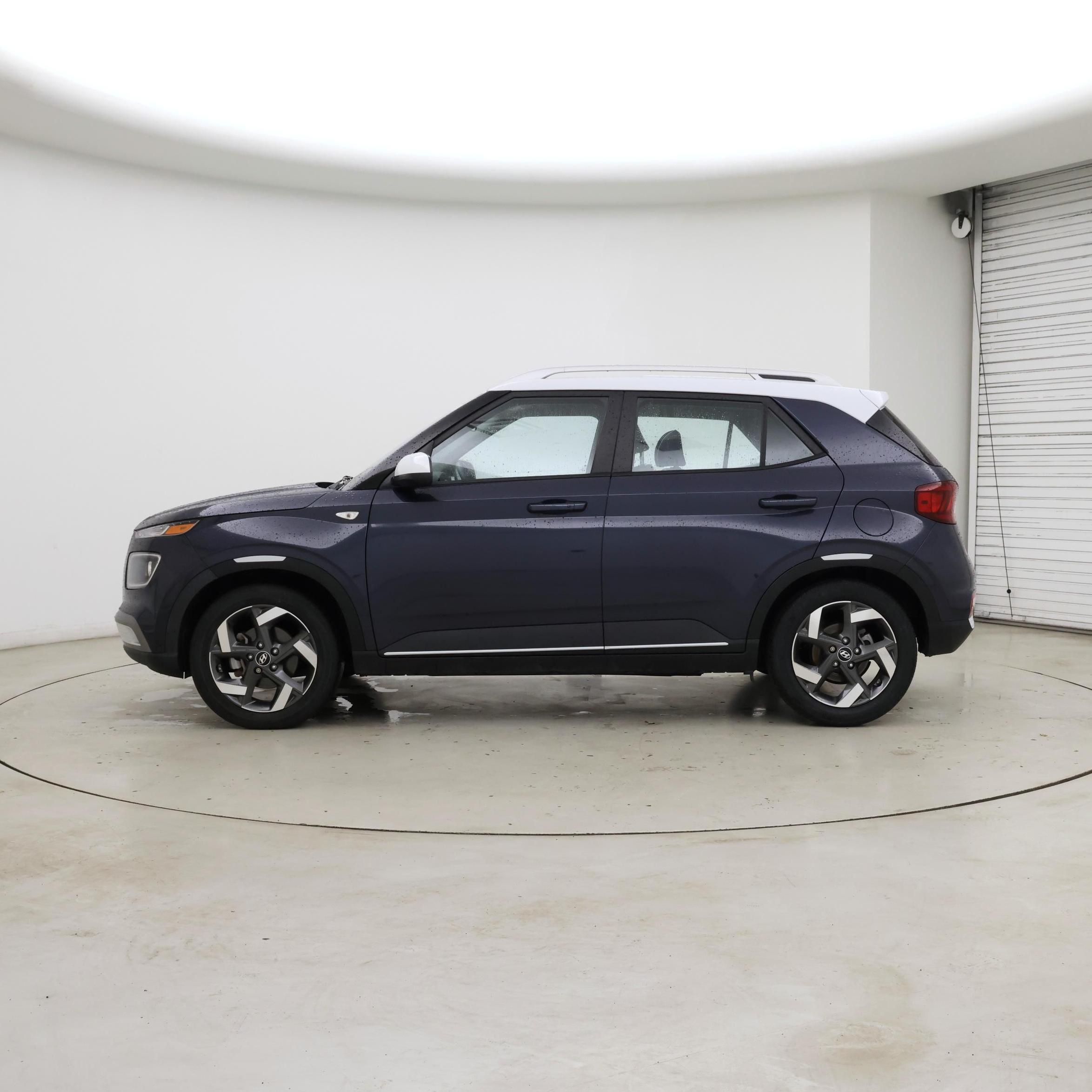 Thumbnail: 2021 Hyundai Venue - 3