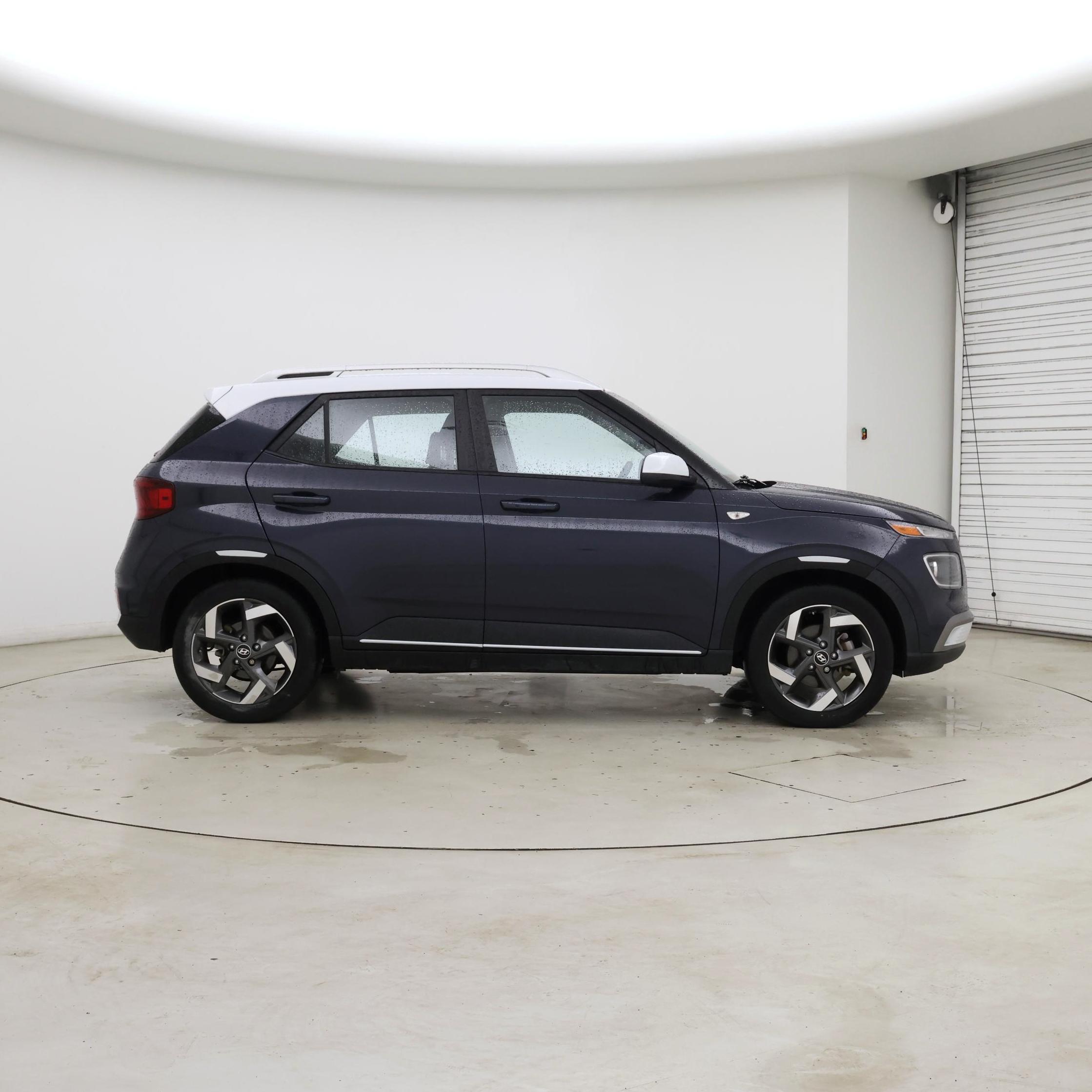 Thumbnail: 2021 Hyundai Venue - 7