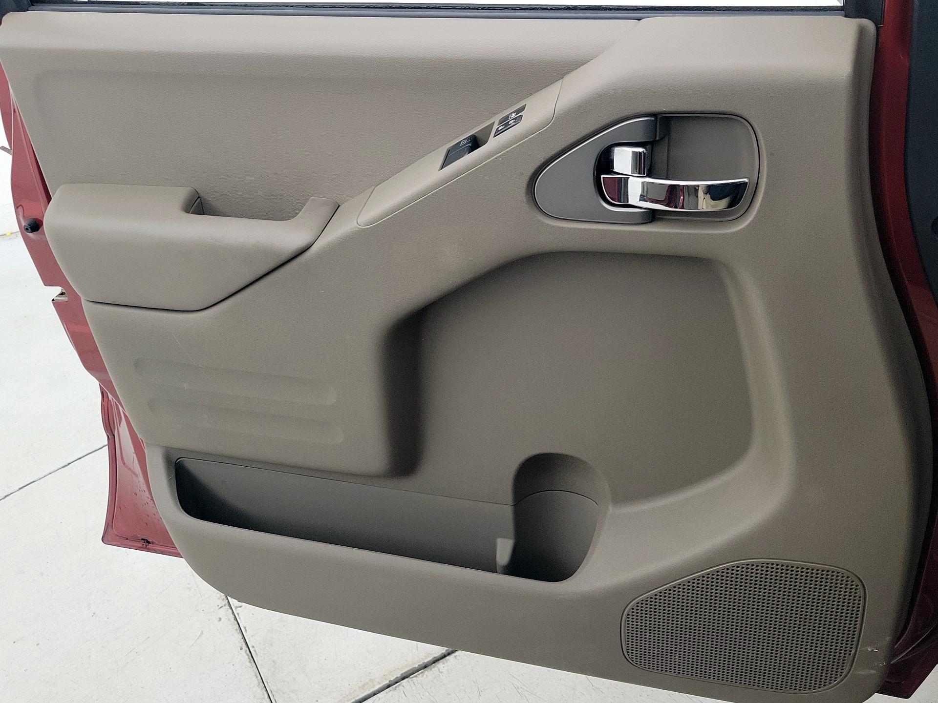 Thumbnail: 2016 Nissan Frontier - 12