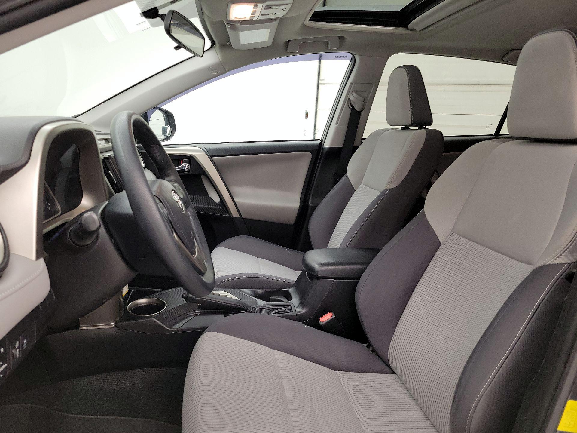 Thumbnail: 2014 Toyota RAV4 - 11