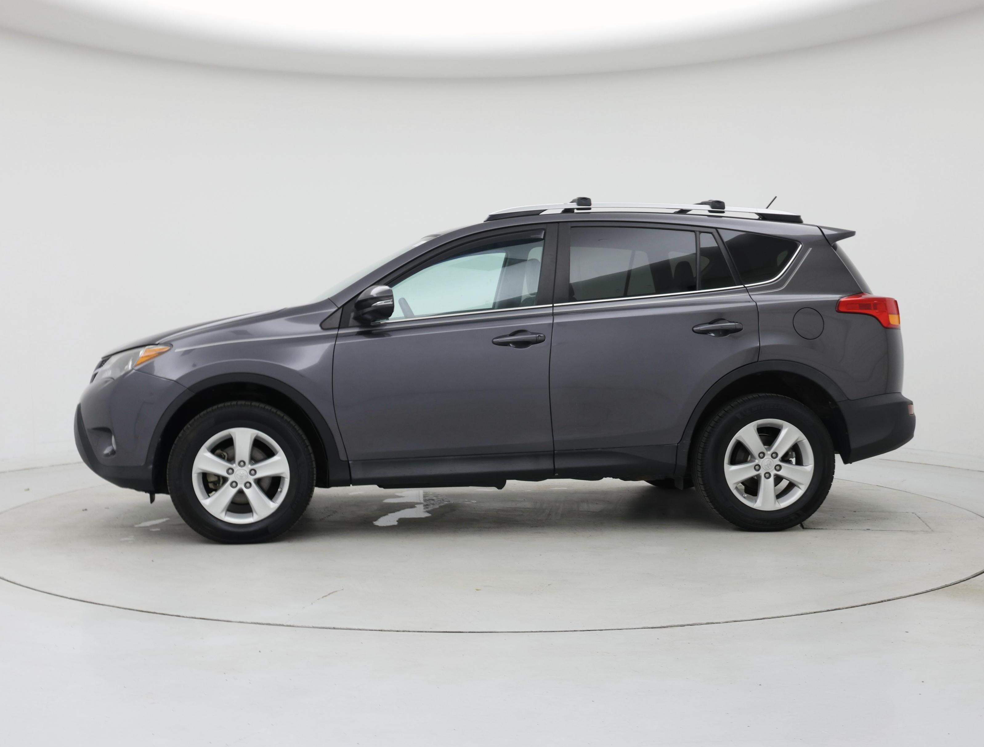 Thumbnail: 2014 Toyota RAV4 - 3