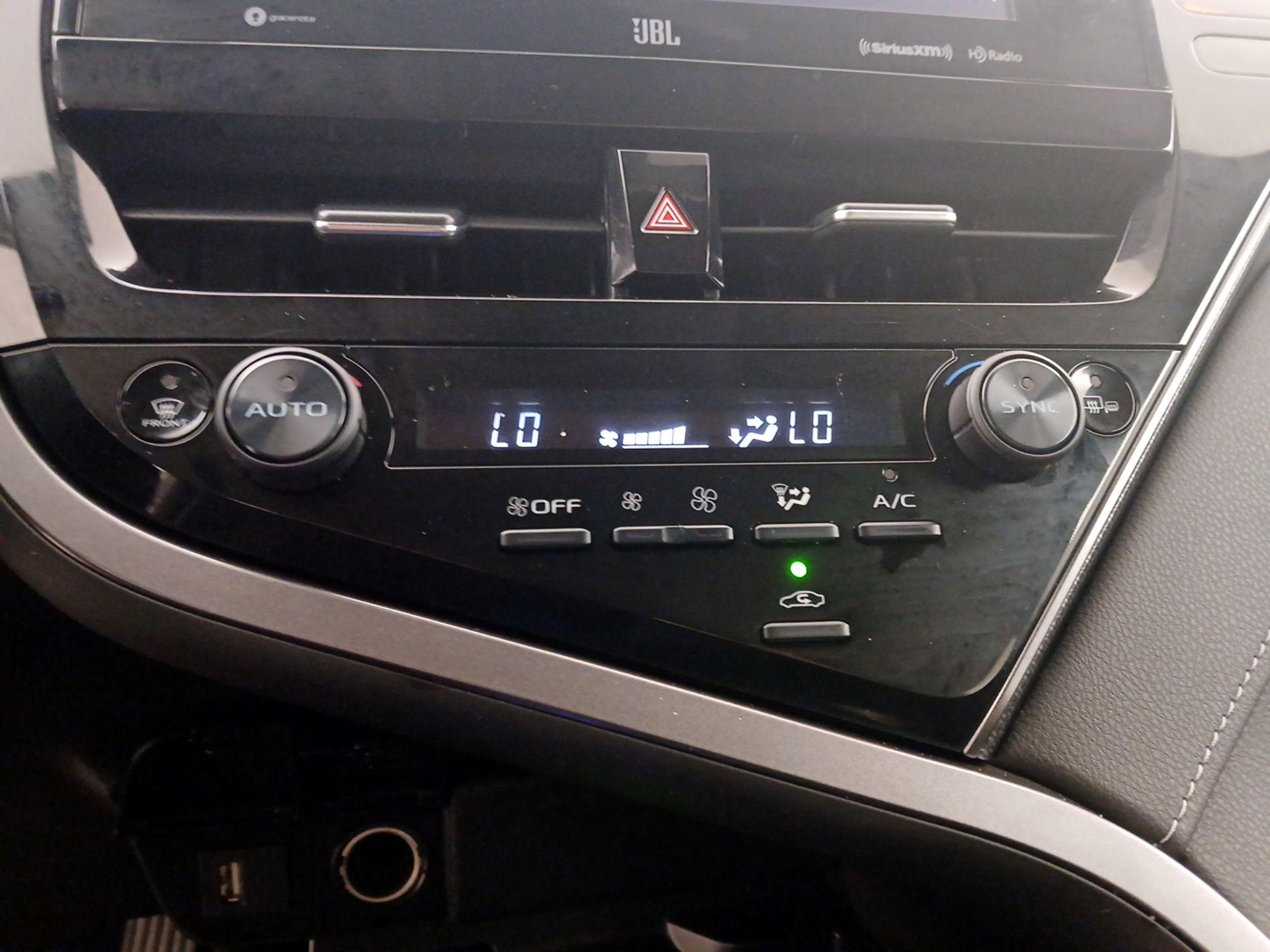 Thumbnail: 2024 Toyota Camry - 16