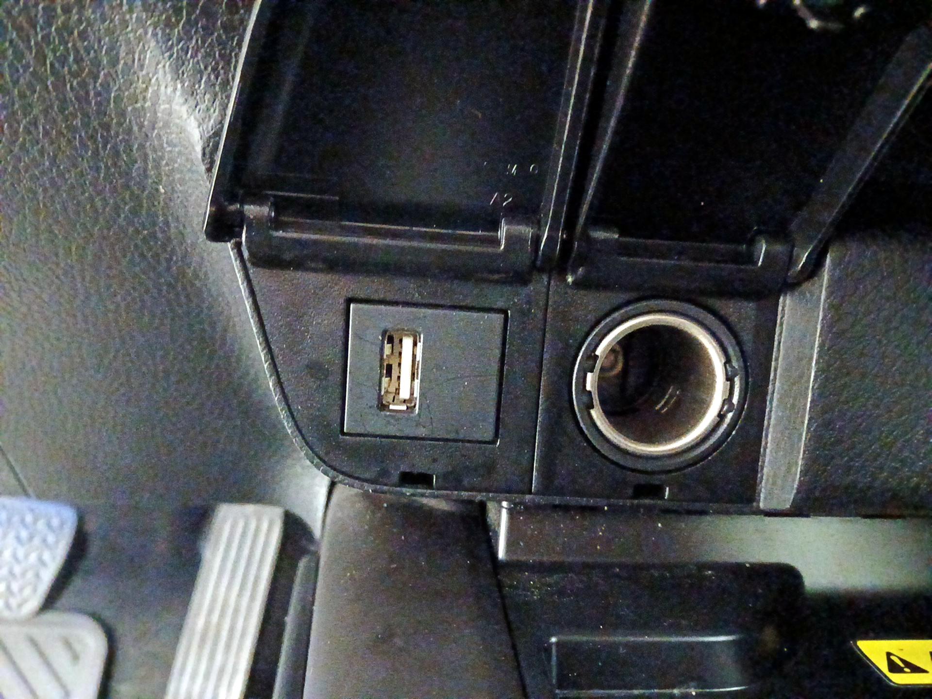 Thumbnail: 2024 Toyota Camry - 18