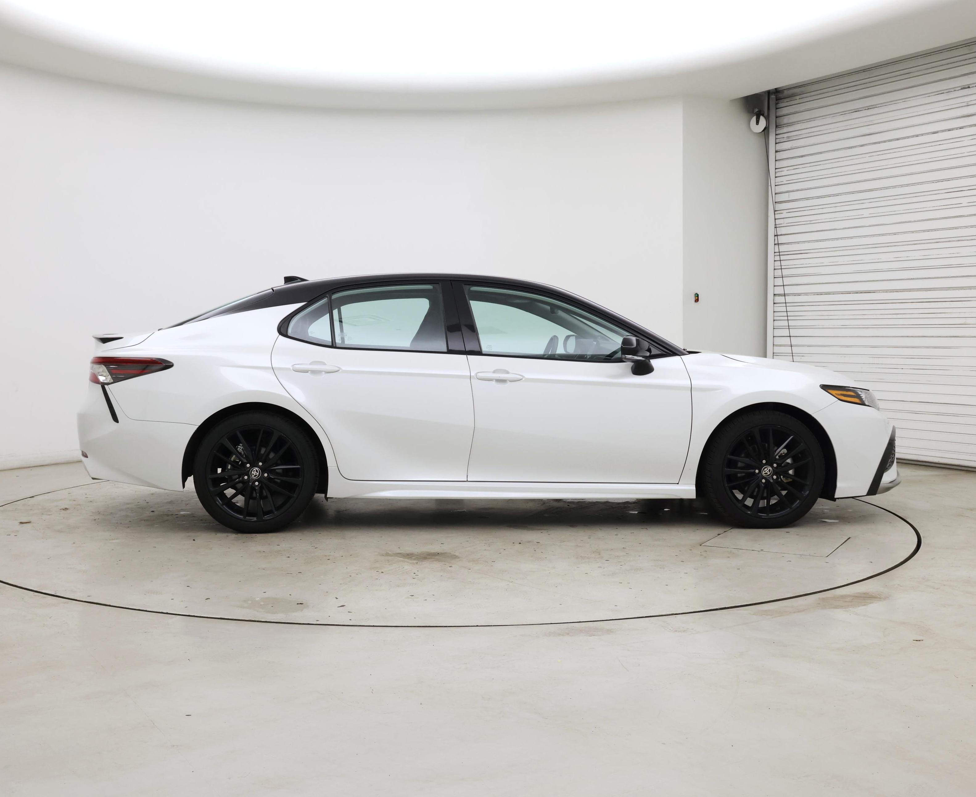 Thumbnail: 2024 Toyota Camry - 7