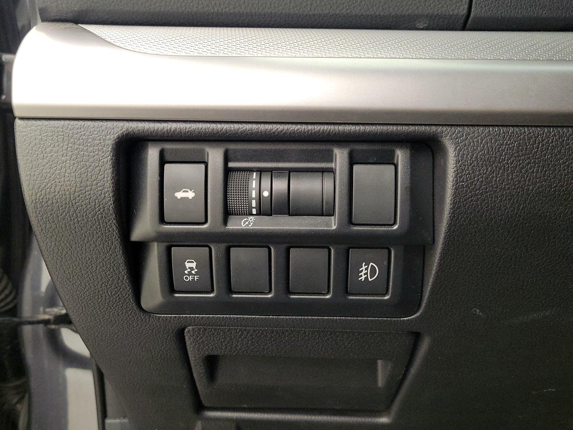 Thumbnail: 2018 Subaru Legacy - 13