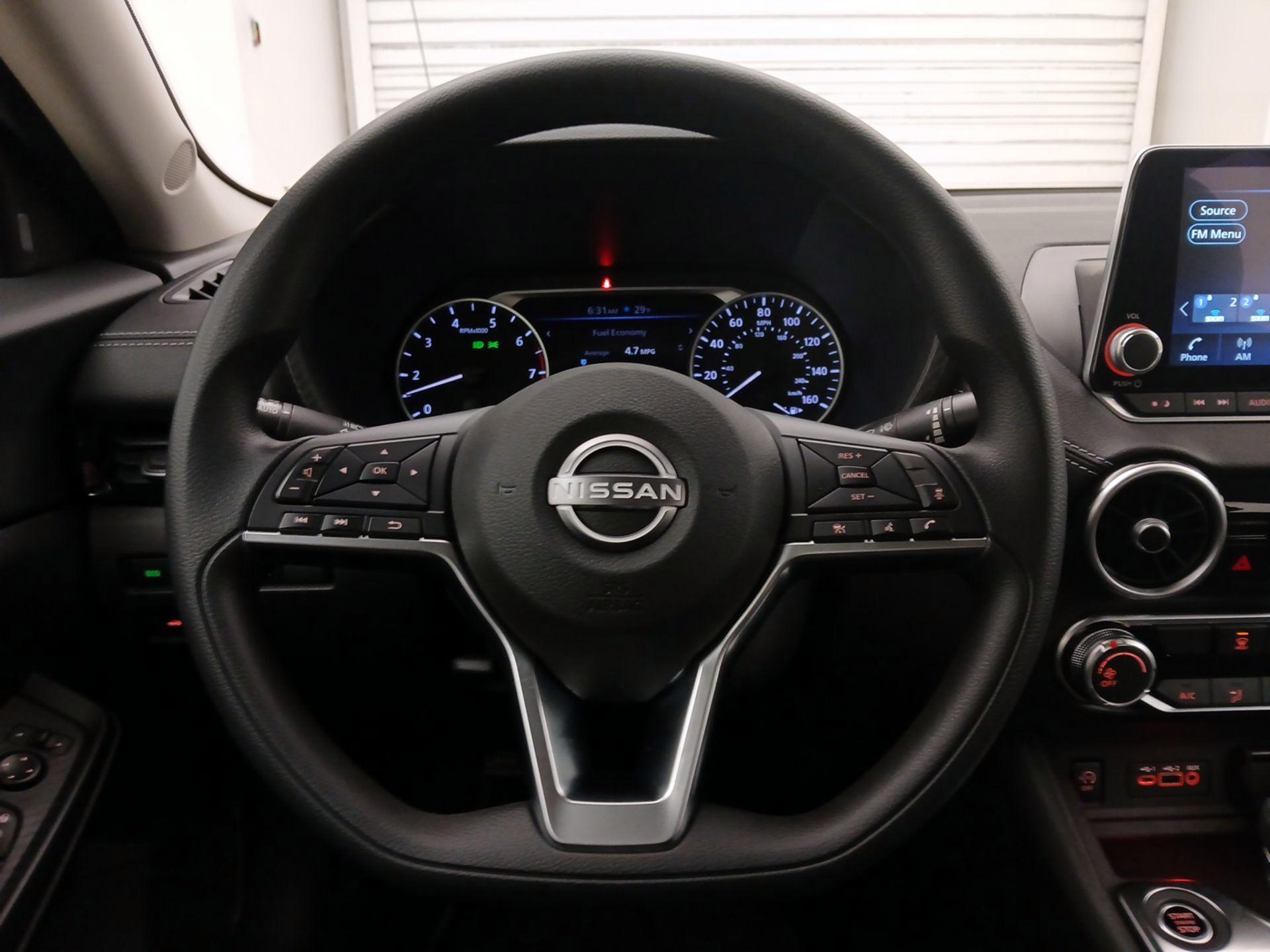 Thumbnail: 2024 Nissan Sentra - 10