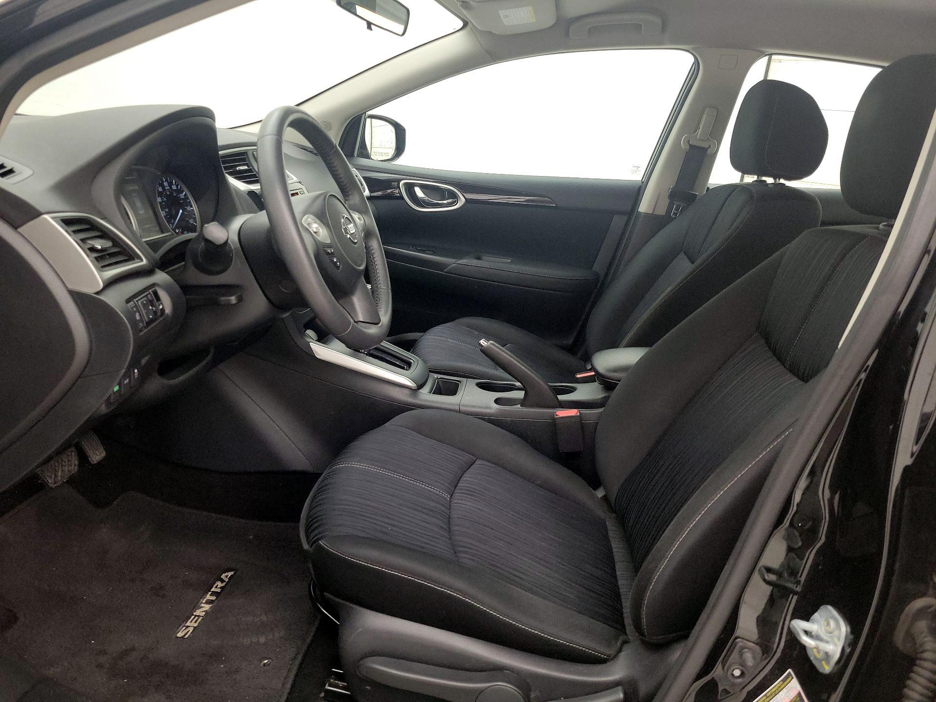 Thumbnail: 2017 Nissan Sentra - 11