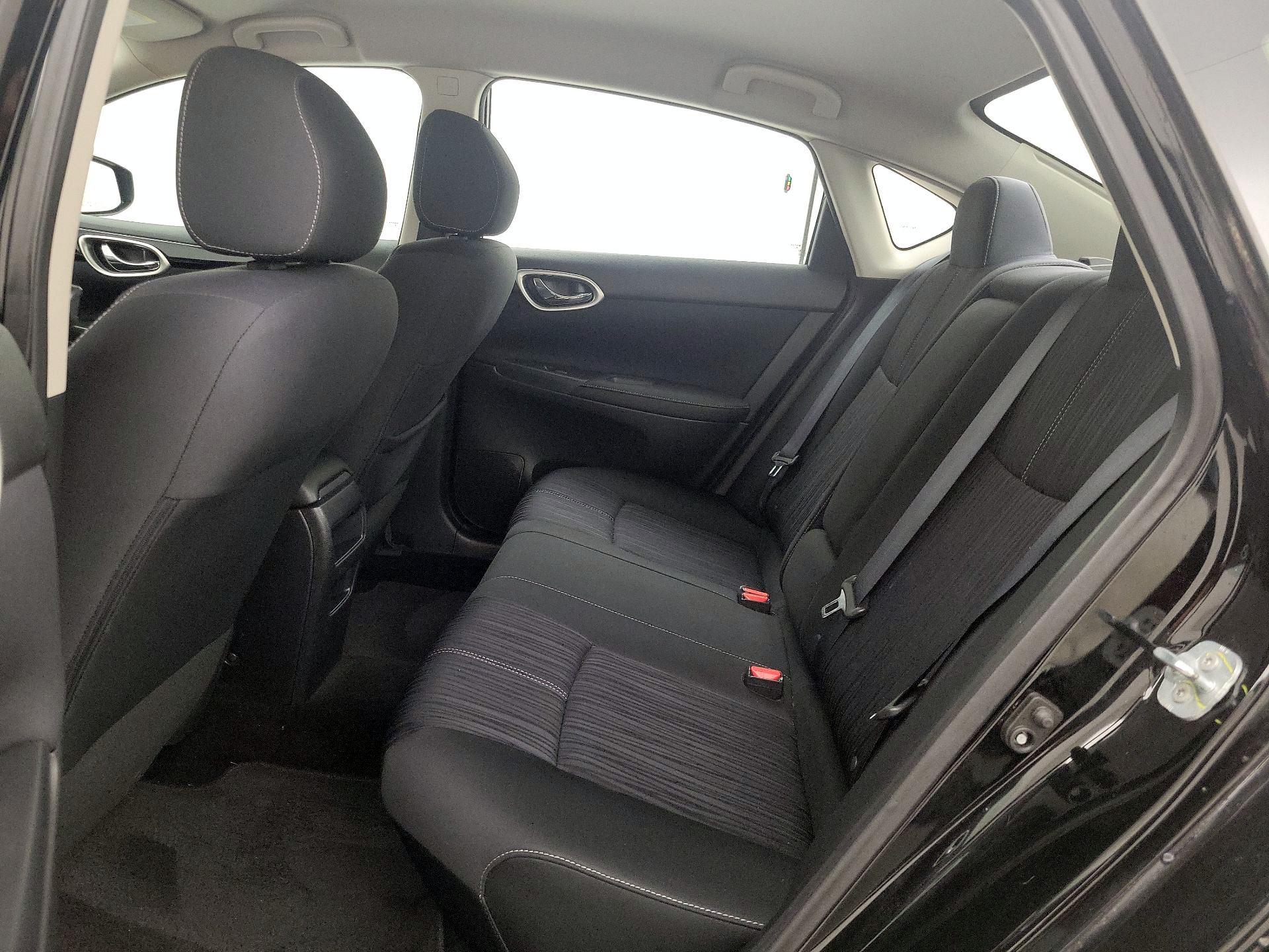 Thumbnail: 2017 Nissan Sentra - 19