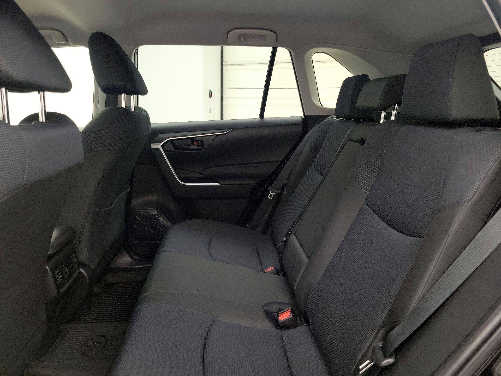 Thumbnail: 2025 Toyota RAV4 - 19