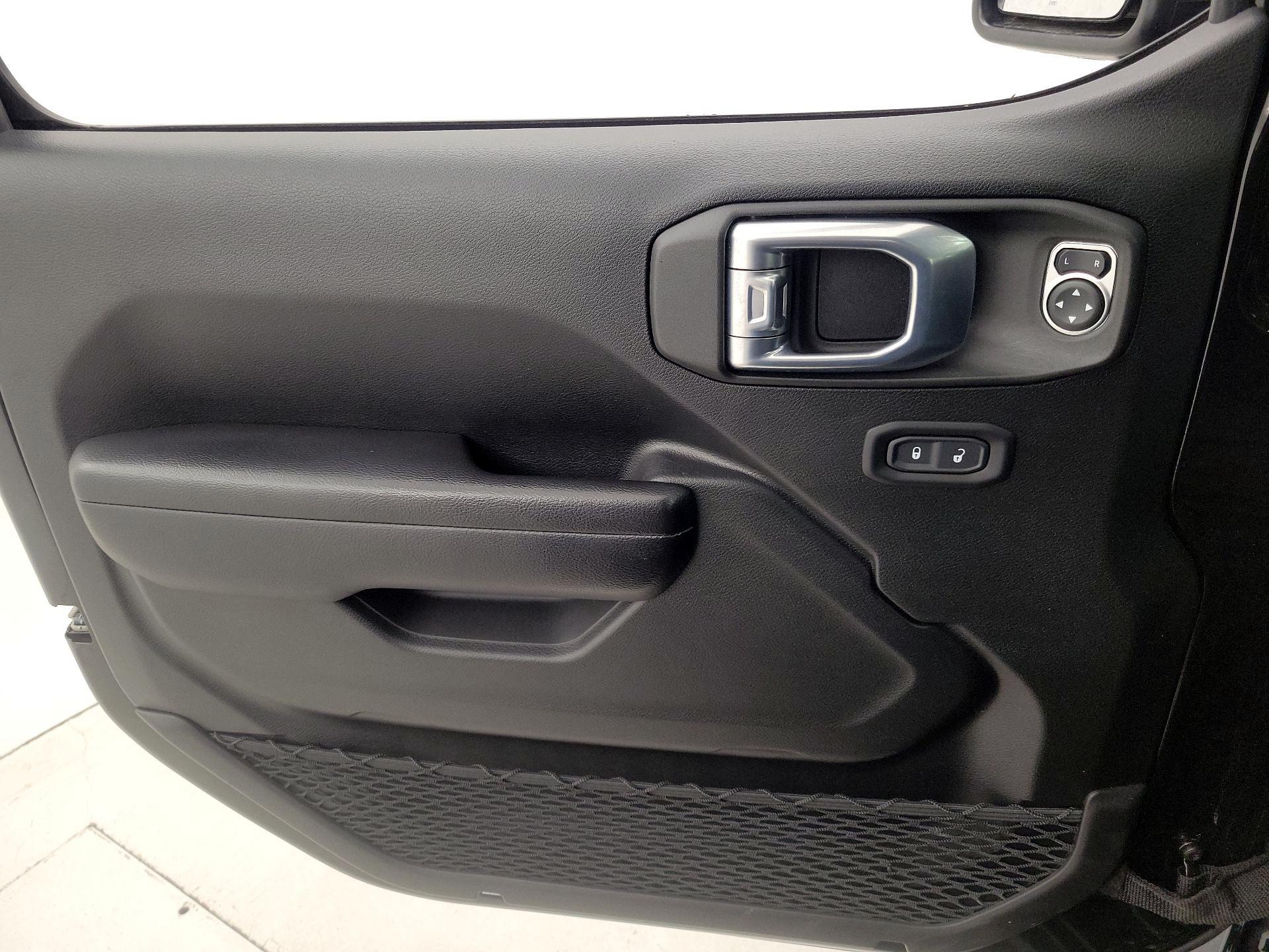 Thumbnail: 2021 Jeep Wrangler - 12