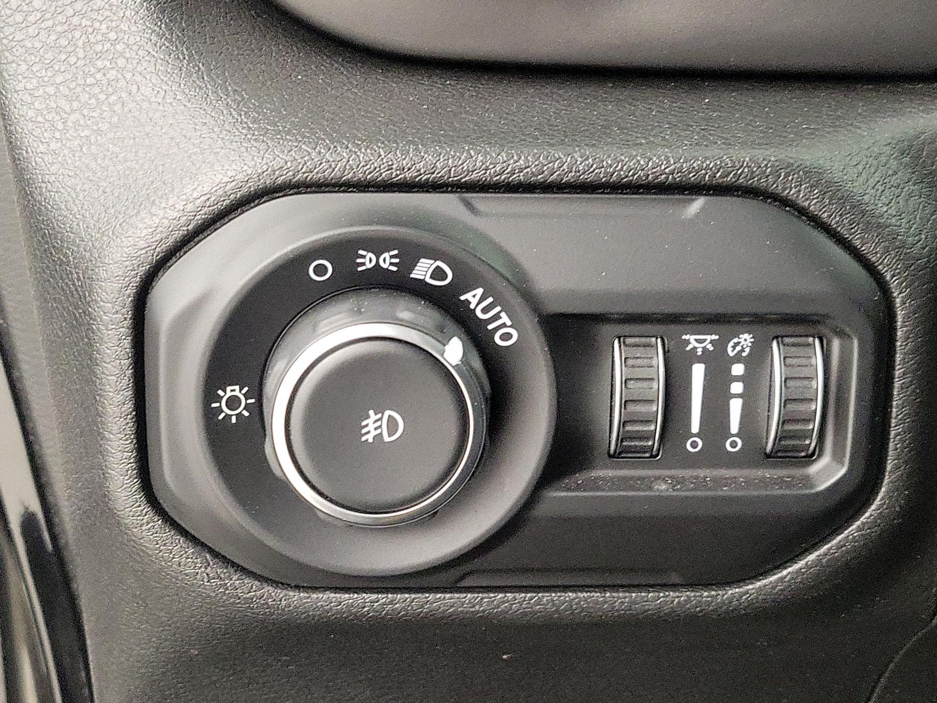 Thumbnail: 2021 Jeep Wrangler - 13