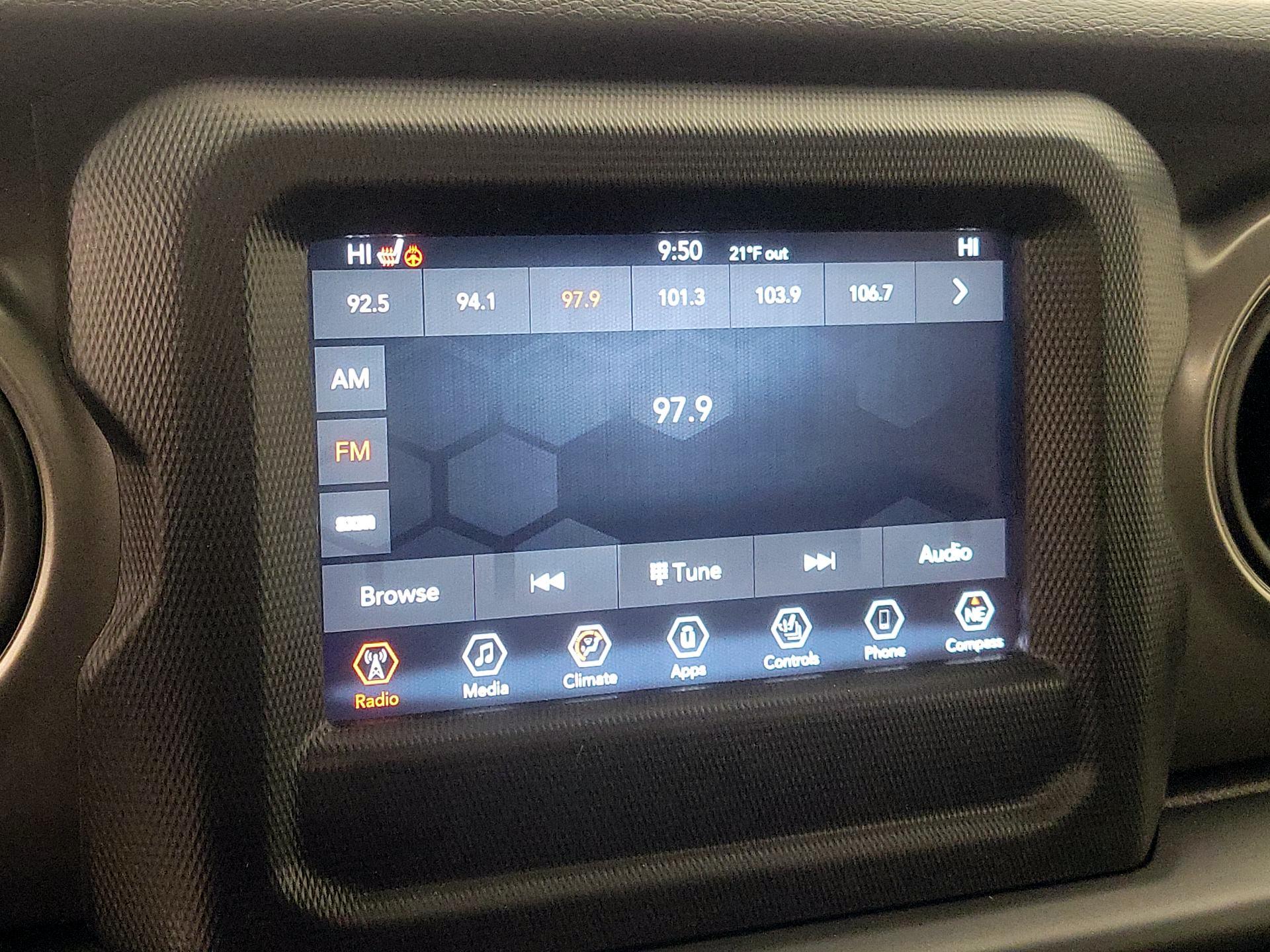 Thumbnail: 2021 Jeep Wrangler - 15