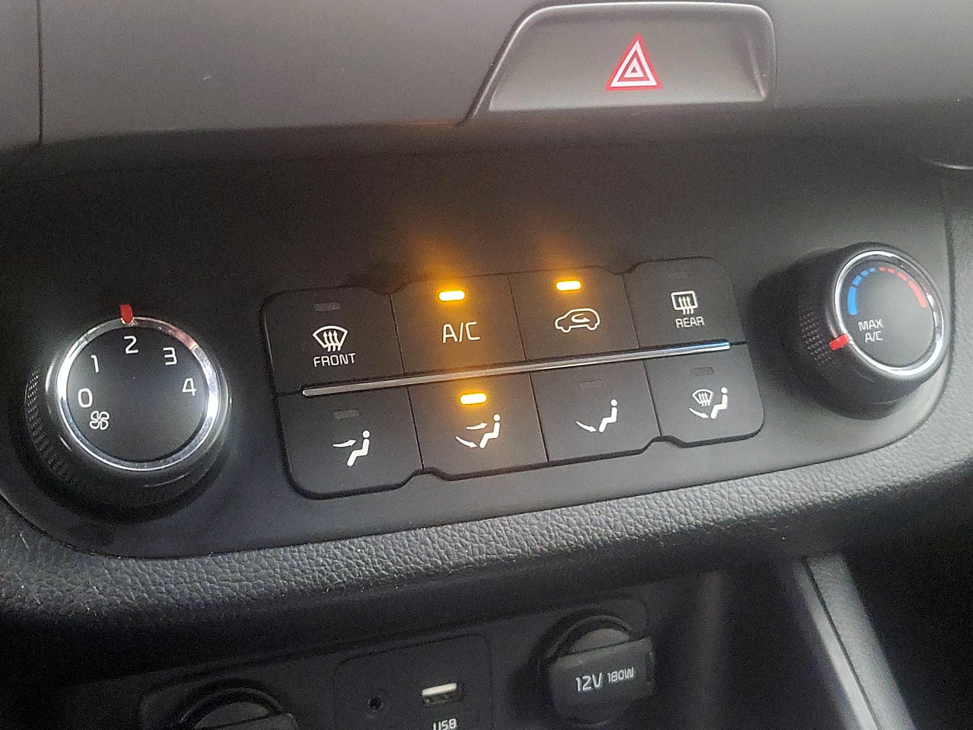 Thumbnail: 2016 Kia Sportage - 15