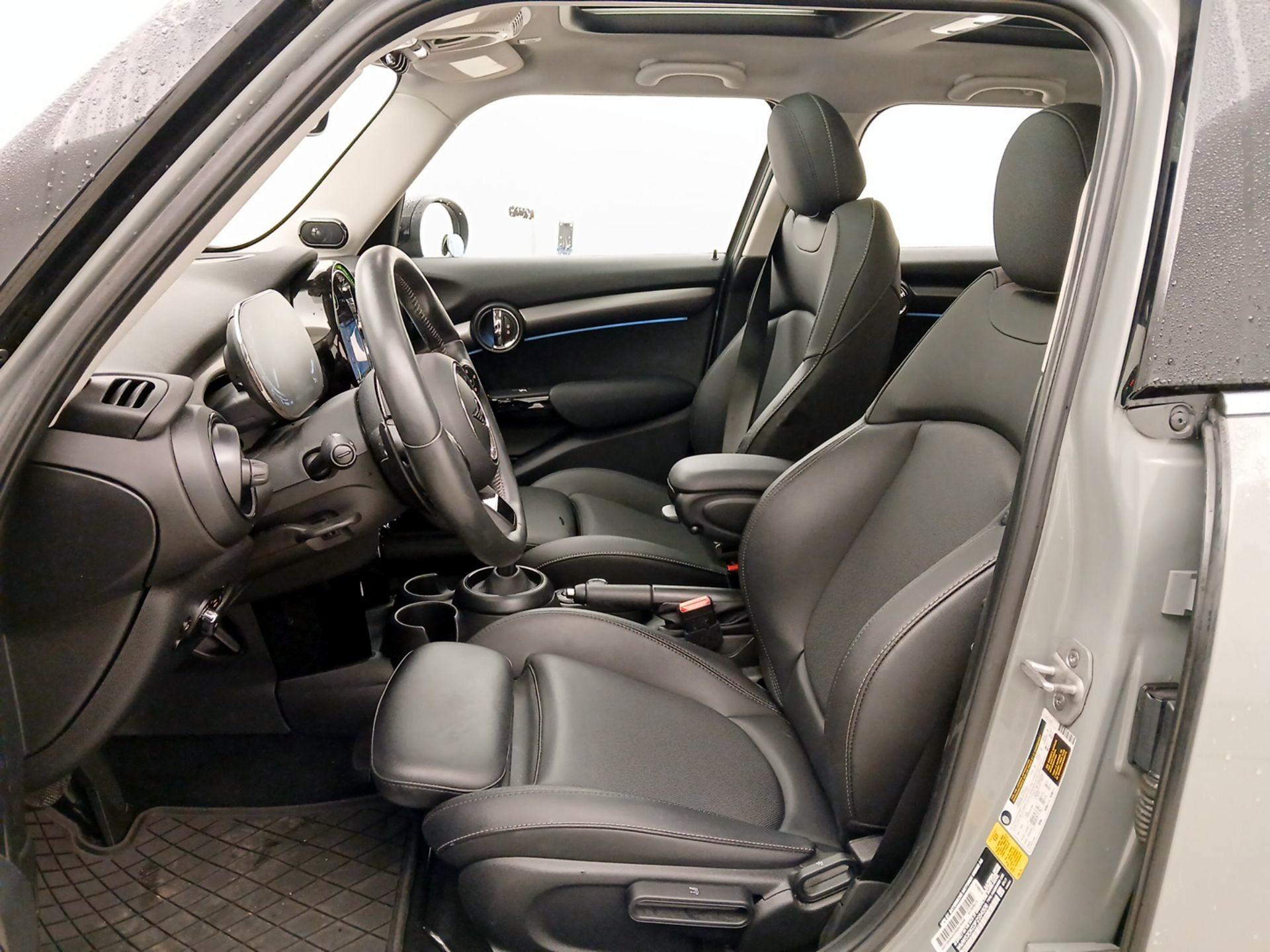 Thumbnail: 2023 MINI Cooper Hardtop - 9