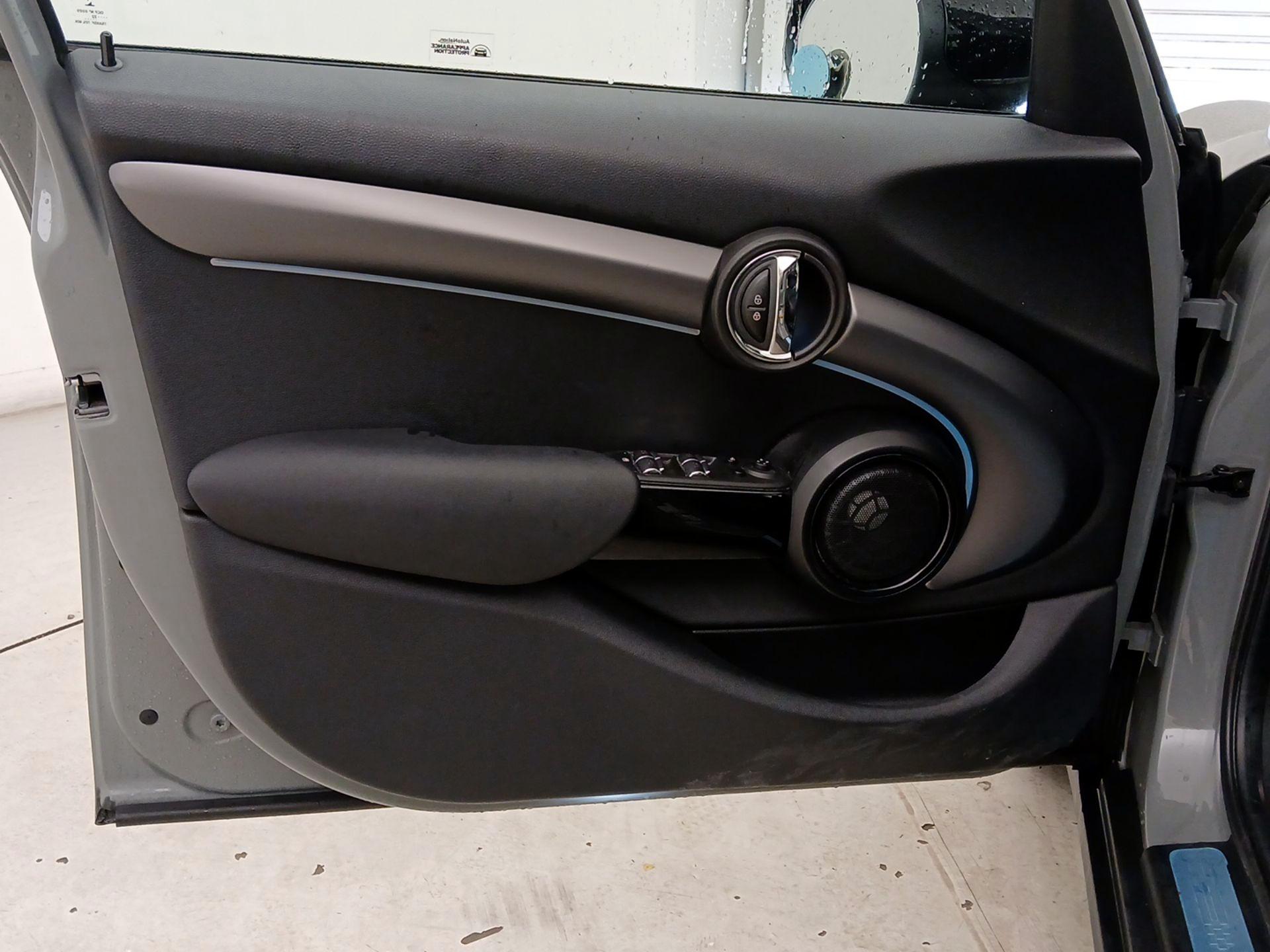 Thumbnail: 2023 MINI Cooper Hardtop - 10