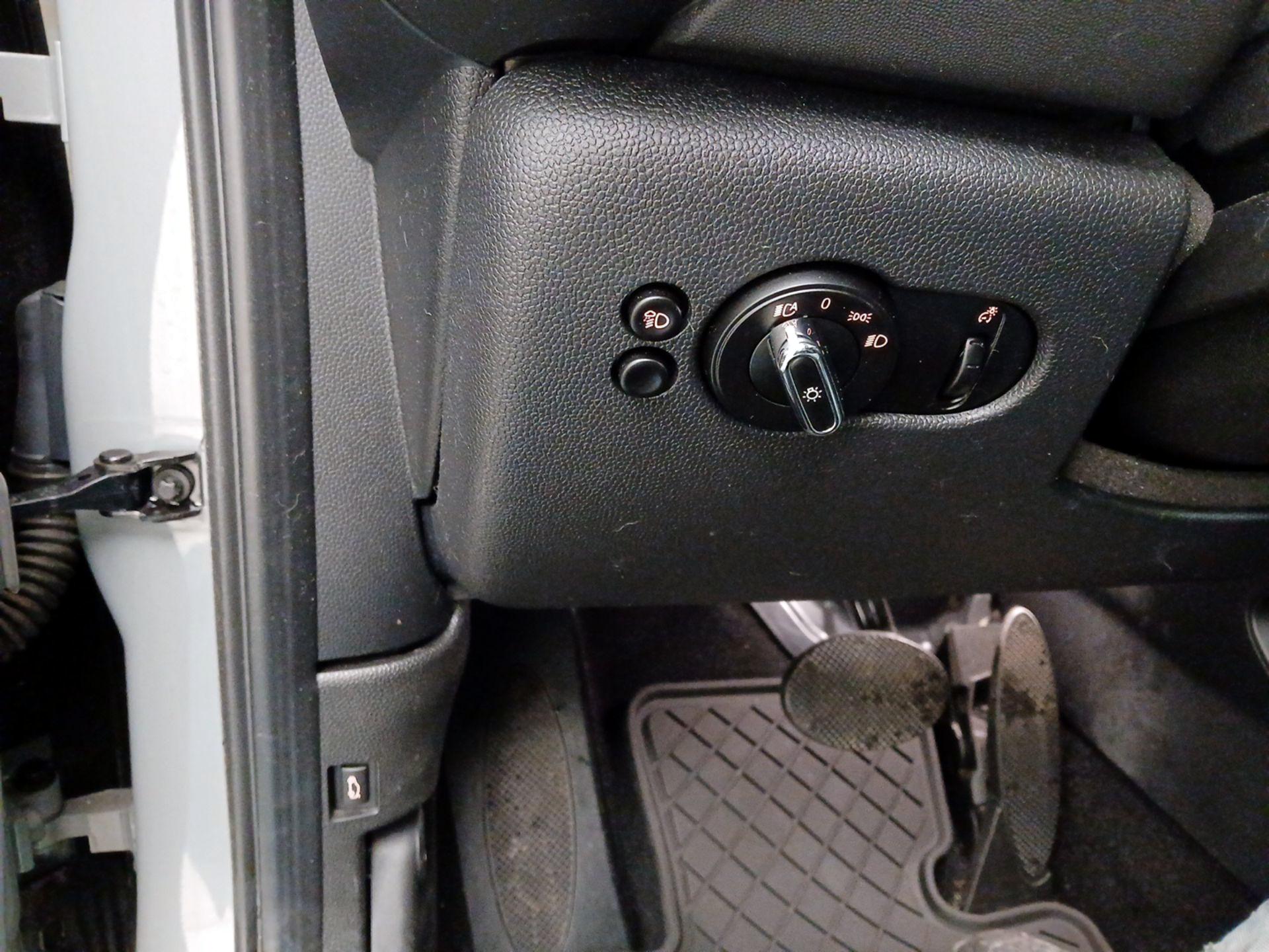 Thumbnail: 2023 MINI Cooper Hardtop - 11