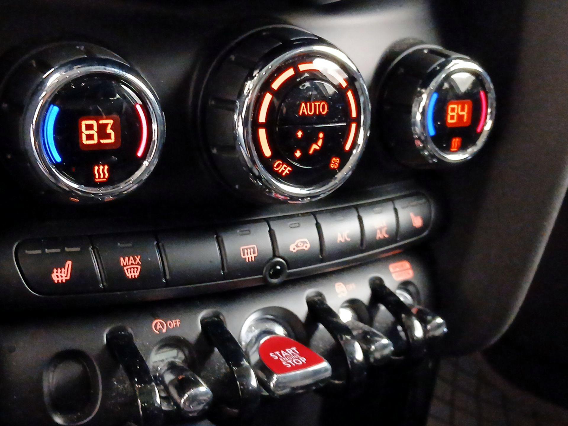 Thumbnail: 2023 MINI Cooper Hardtop - 15