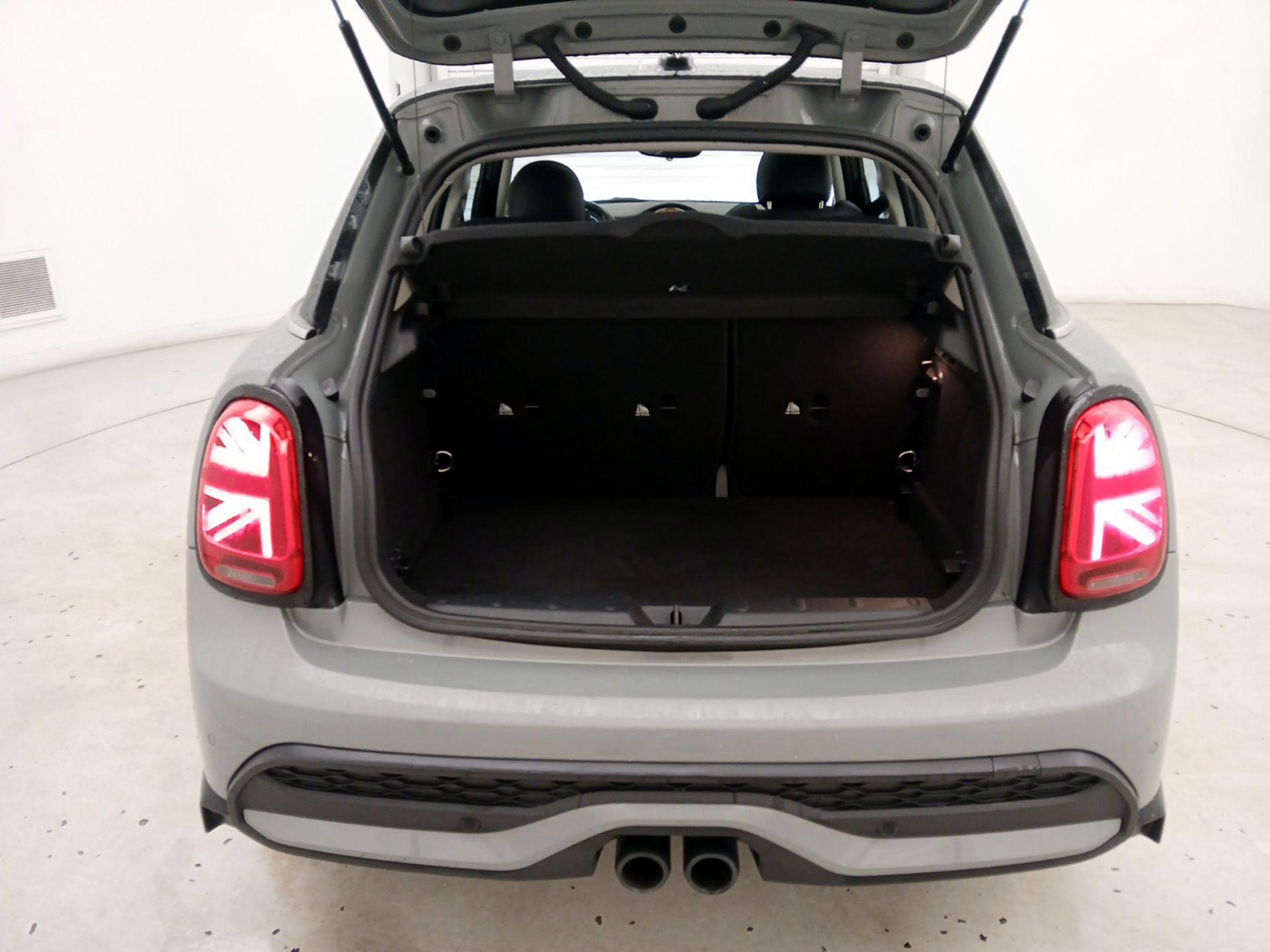 Thumbnail: 2023 MINI Cooper Hardtop - 20