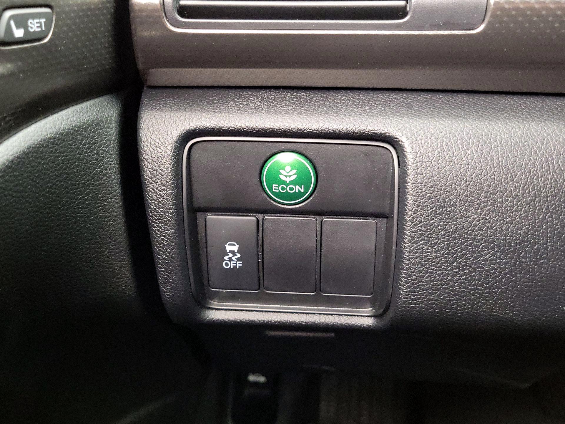 Thumbnail: 2016 Honda Accord - 13