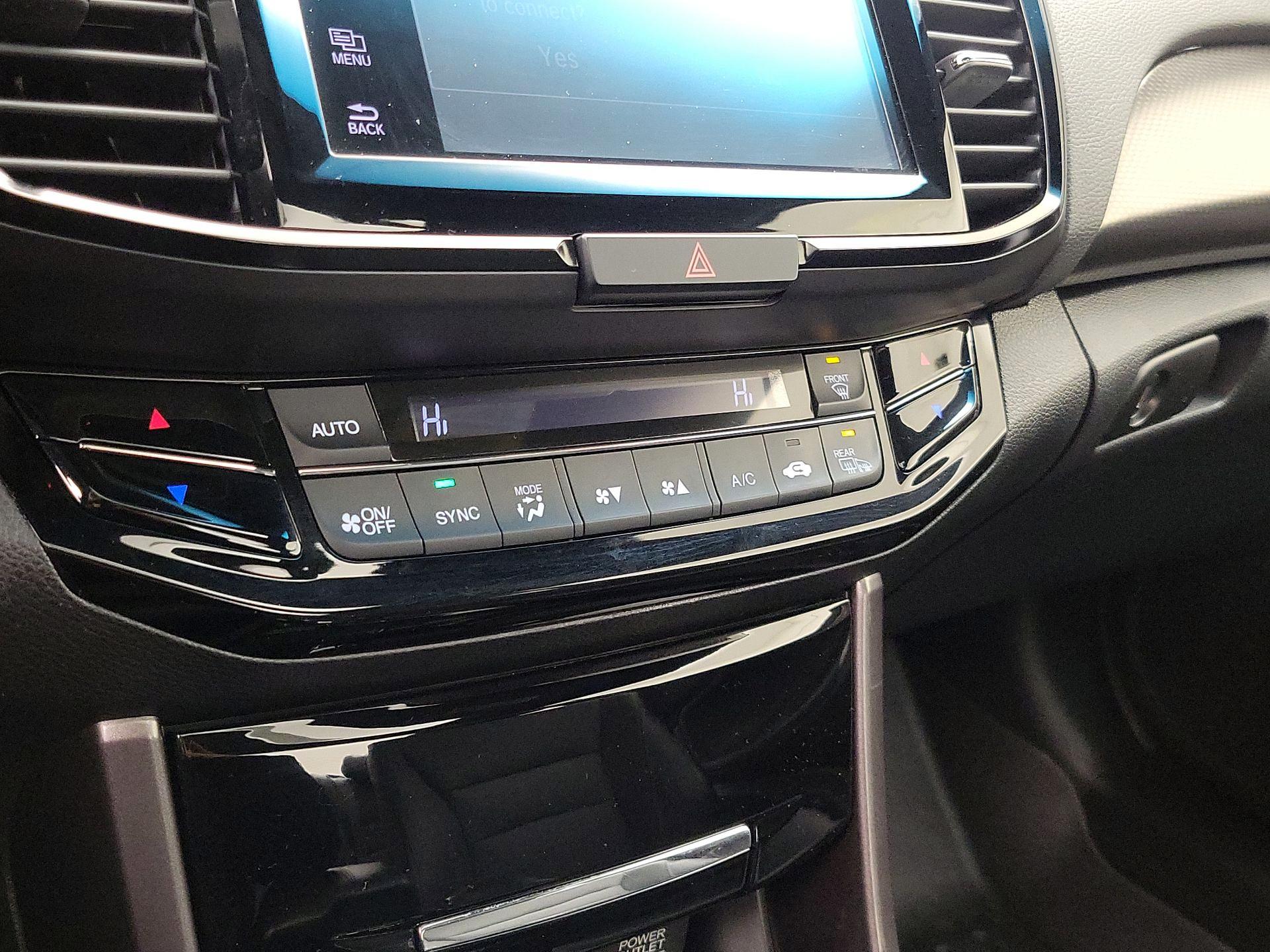 Thumbnail: 2016 Honda Accord - 16