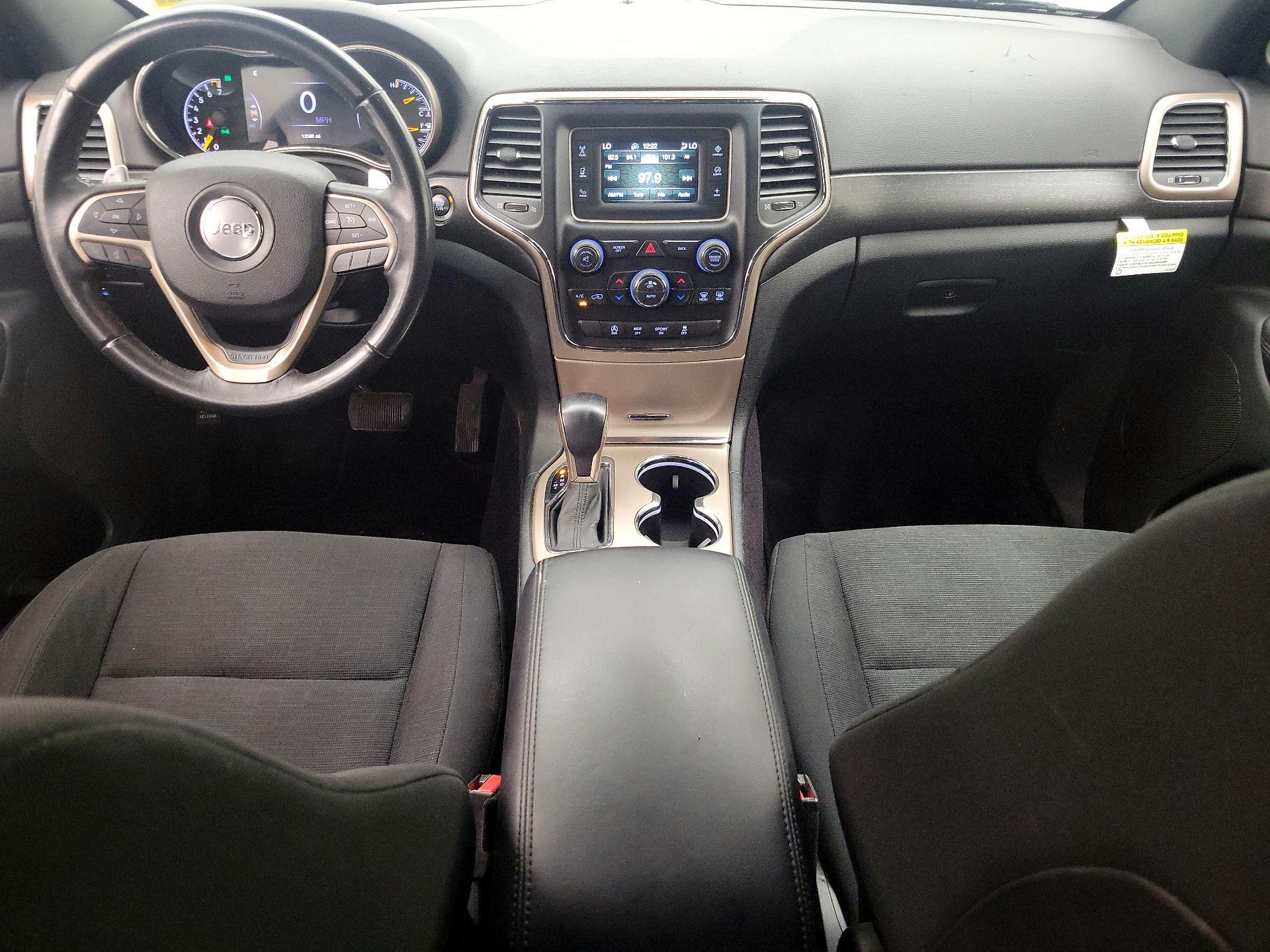 Thumbnail: 2016 Jeep Grand Cherokee - 9