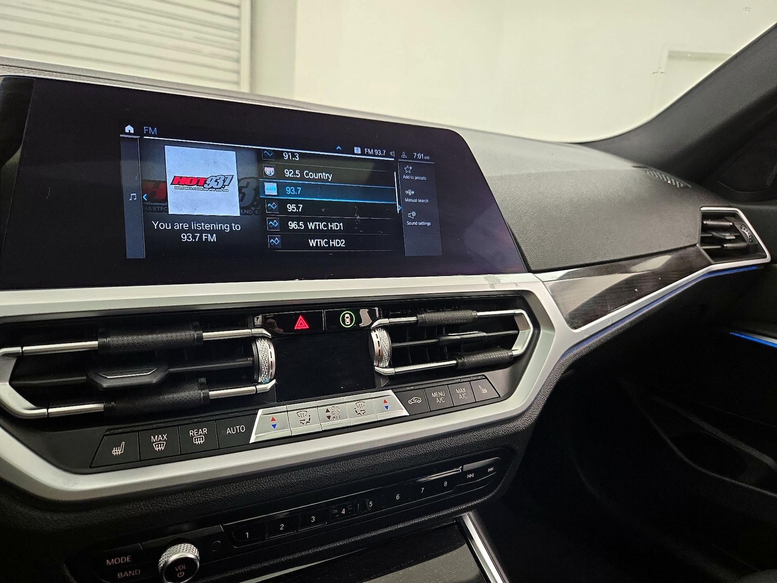 2021 BMW 3 Series 330i - Photo 16
