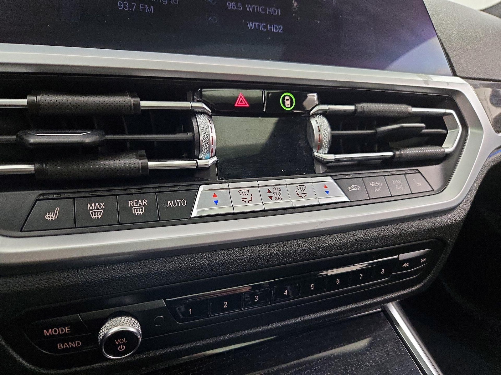 2021 BMW 3 Series 330i - Photo 17
