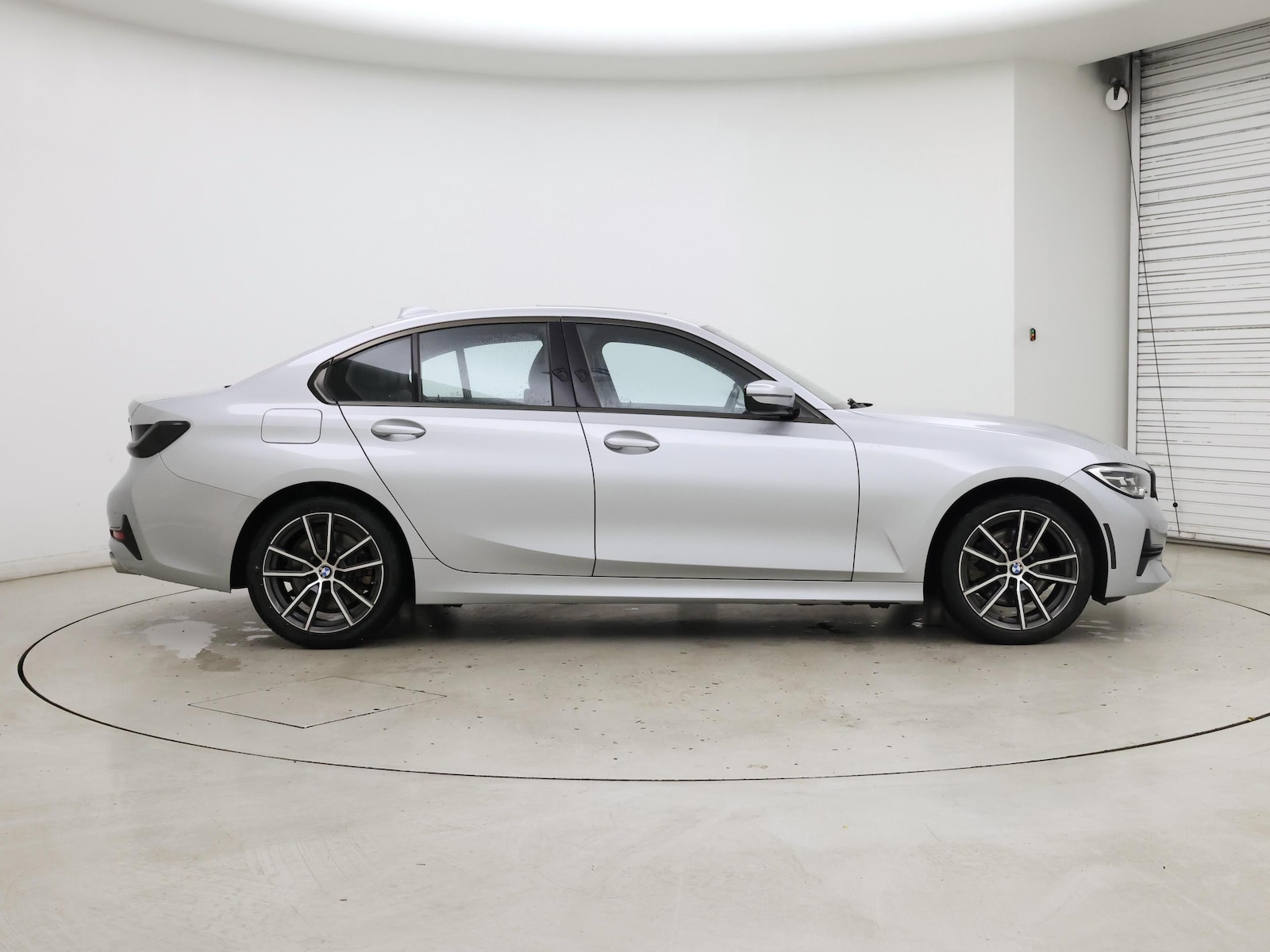 2021 BMW 3 Series 330i - Photo 8